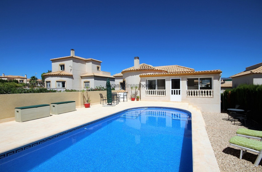 Resale - Villa -
Castalla