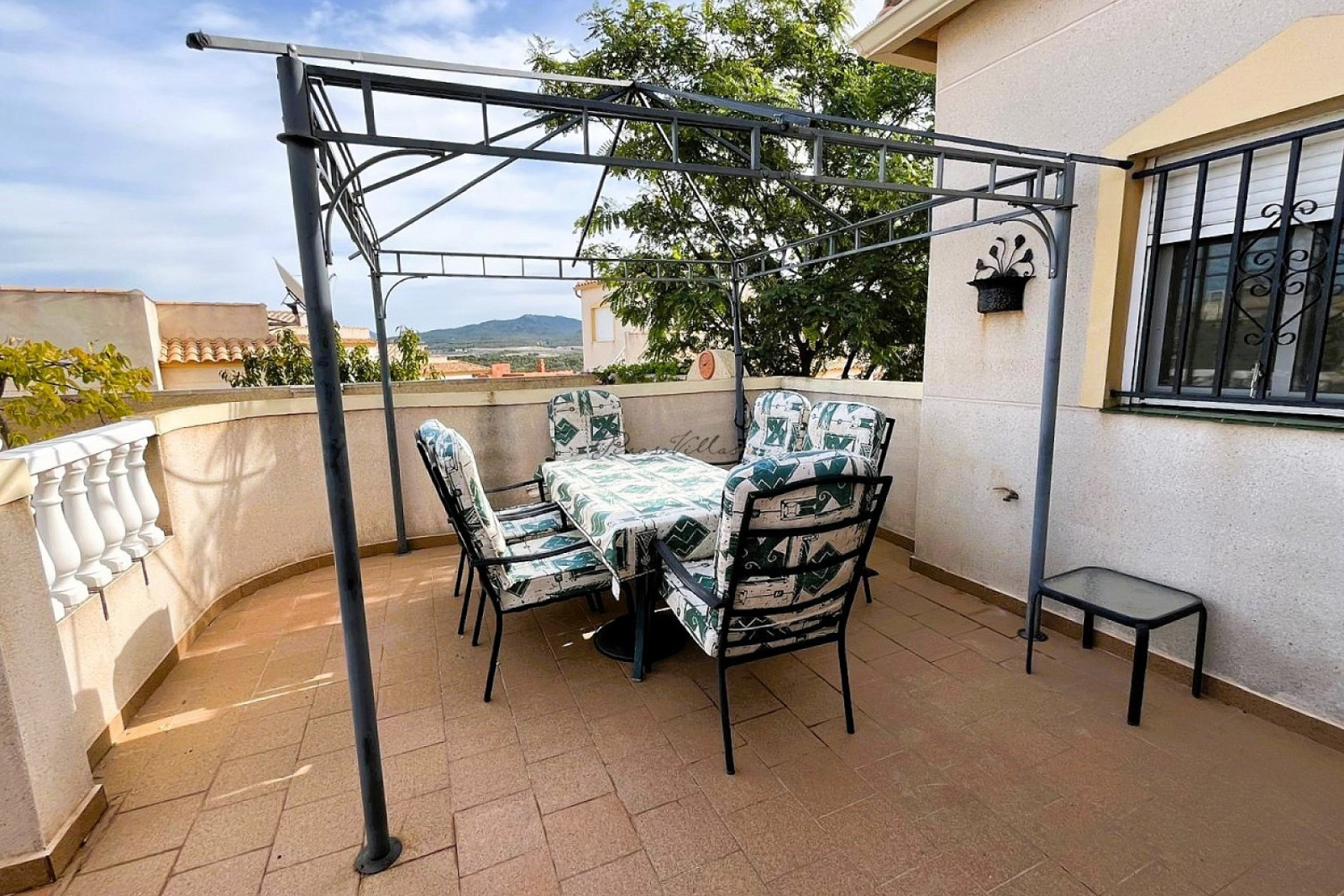 Resale - Villa -
Castalla