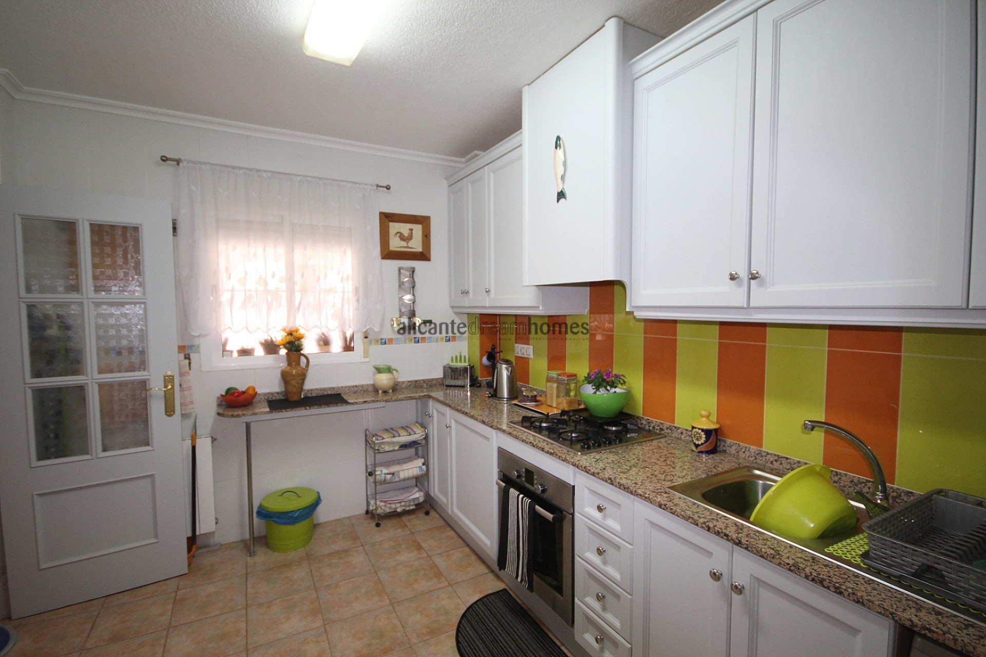 Resale - Villa -
Castalla