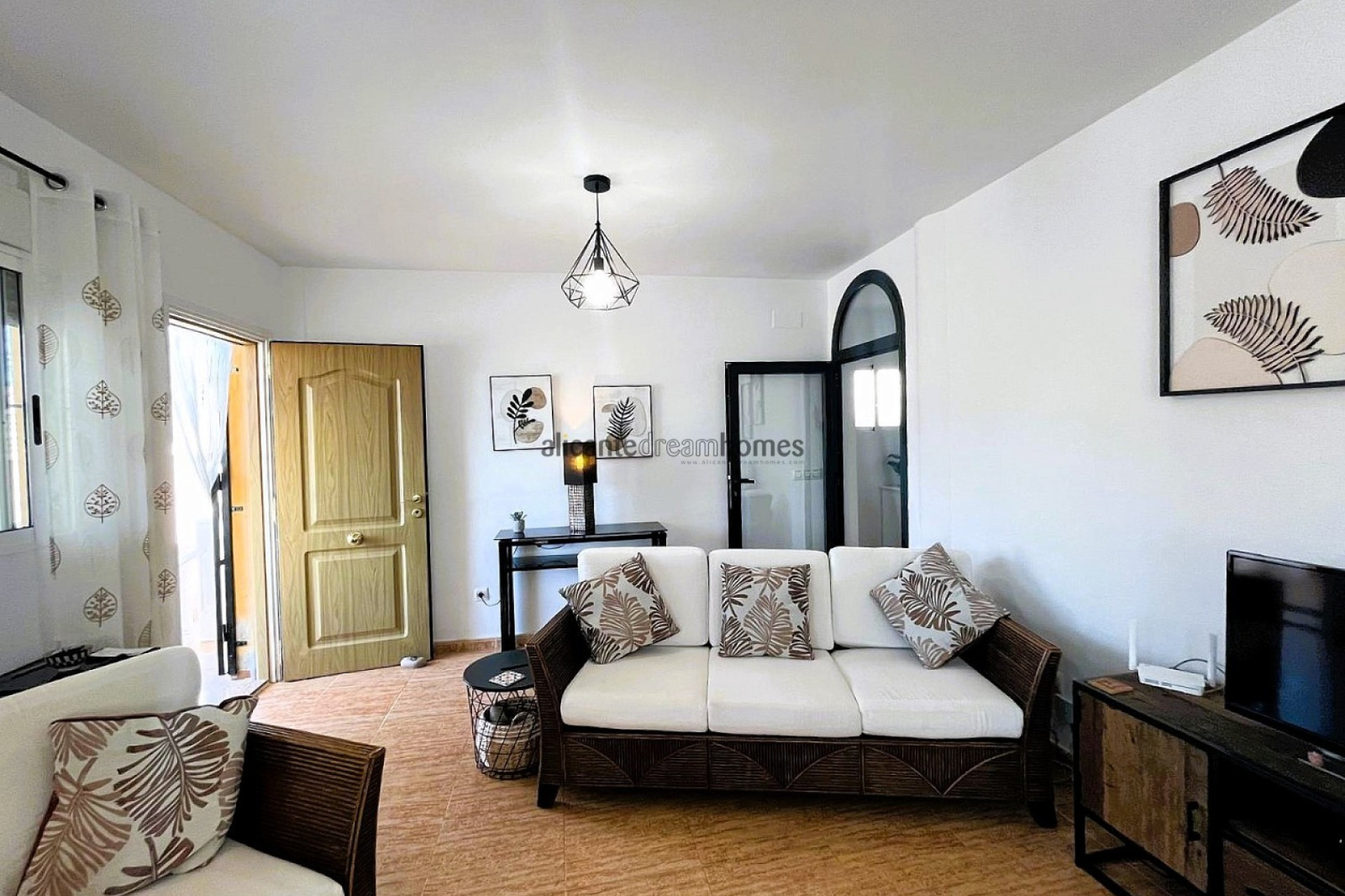 Resale - Villa -
Castalla