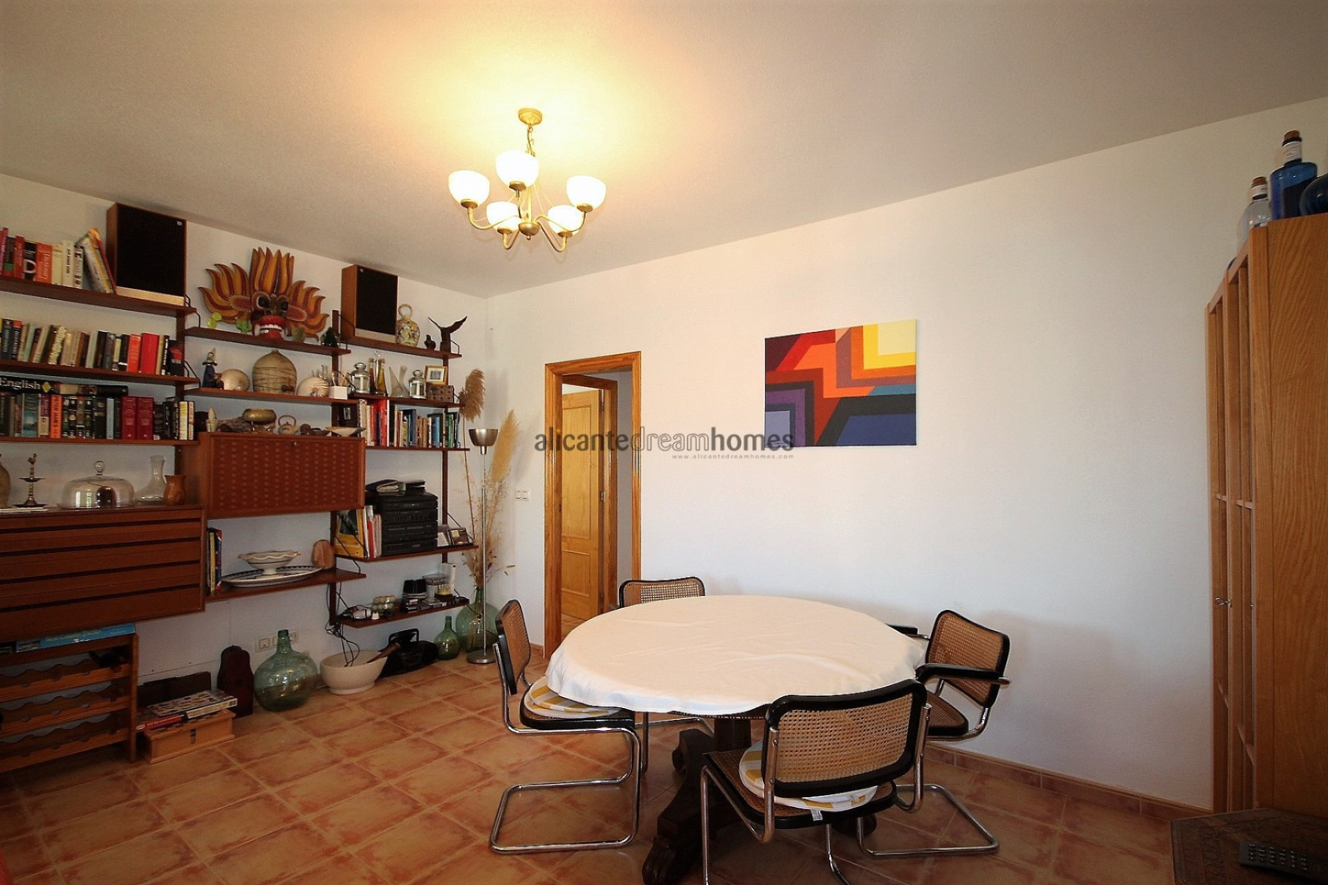 Resale - Villa -
Castalla