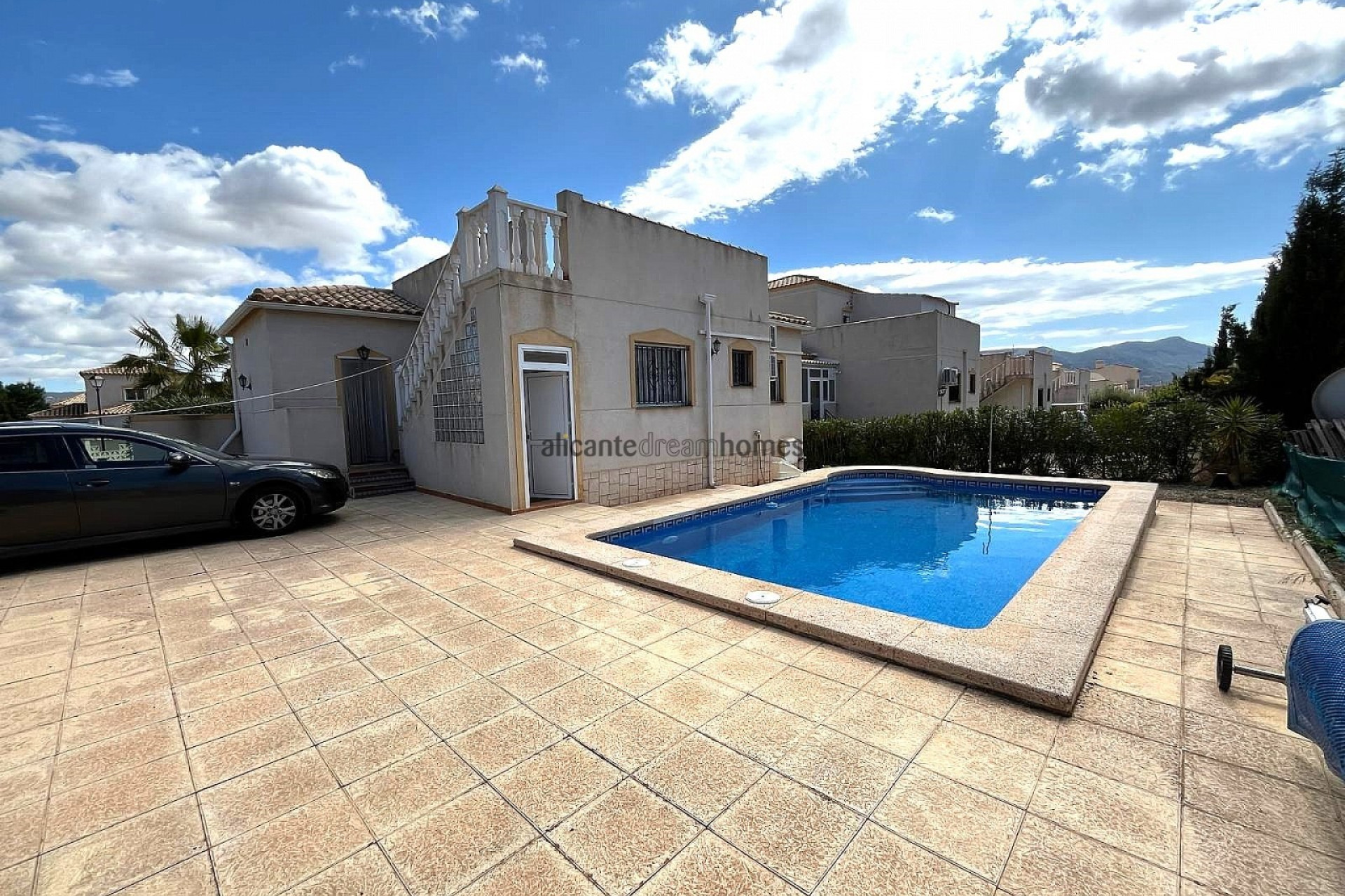 Resale - Villa -
Castalla