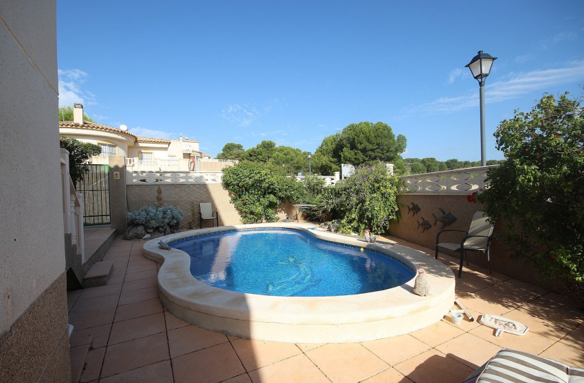 Resale - Villa -
Castalla