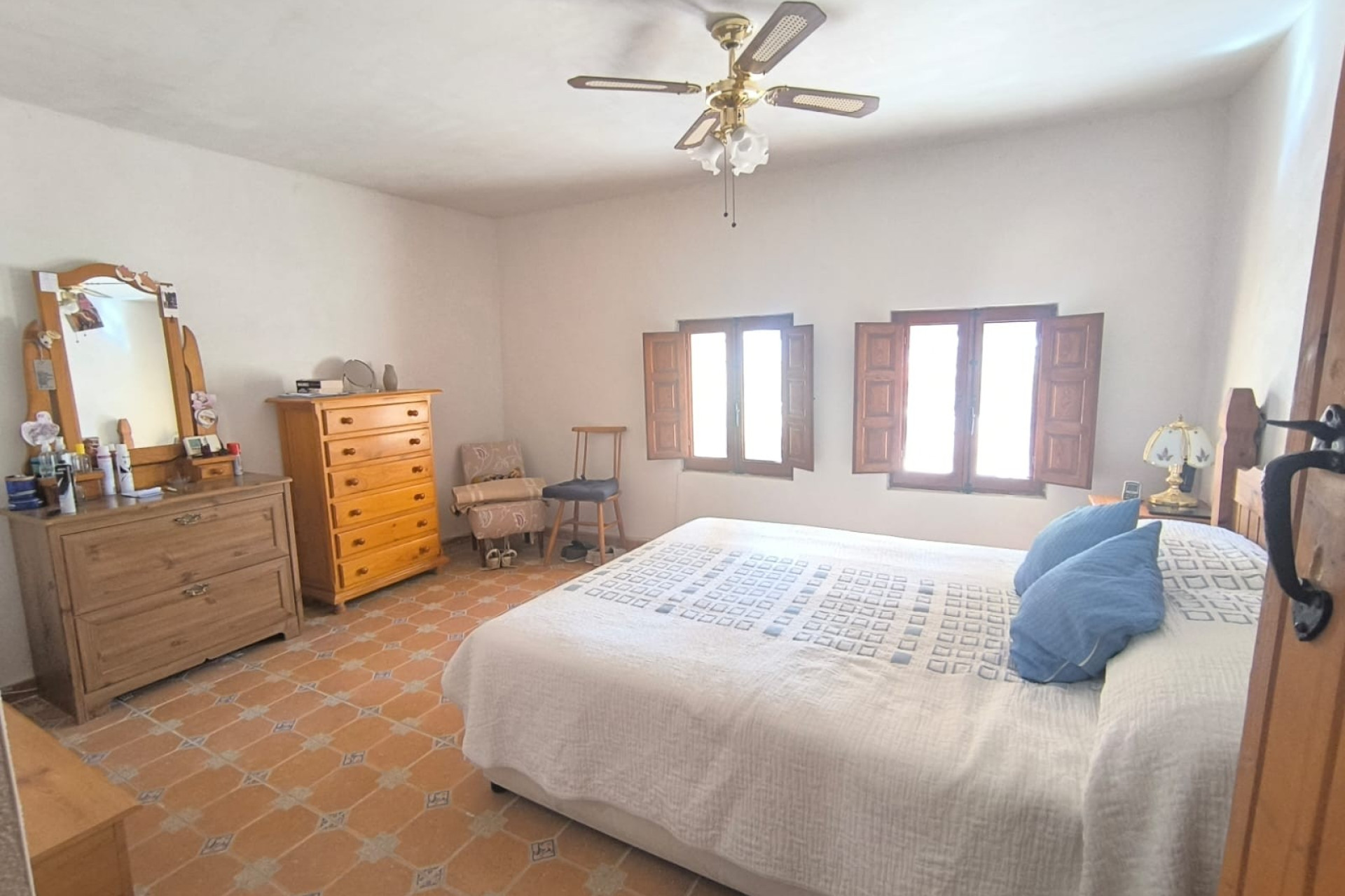 Resale - Villa -
Chinorlet - Inland