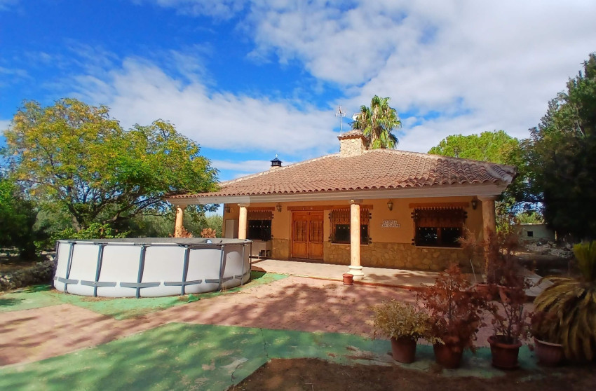 Resale - Villa -
Cieza