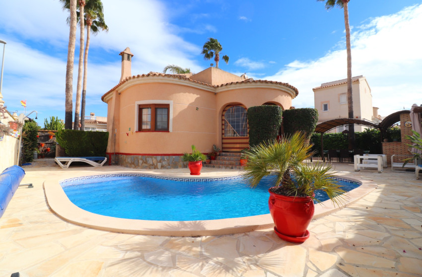 Resale - Villa -
Ciudad Quesada - Atalayas