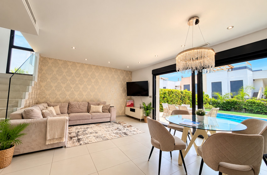 Resale - Villa -
Ciudad Quesada - Costa Blanca