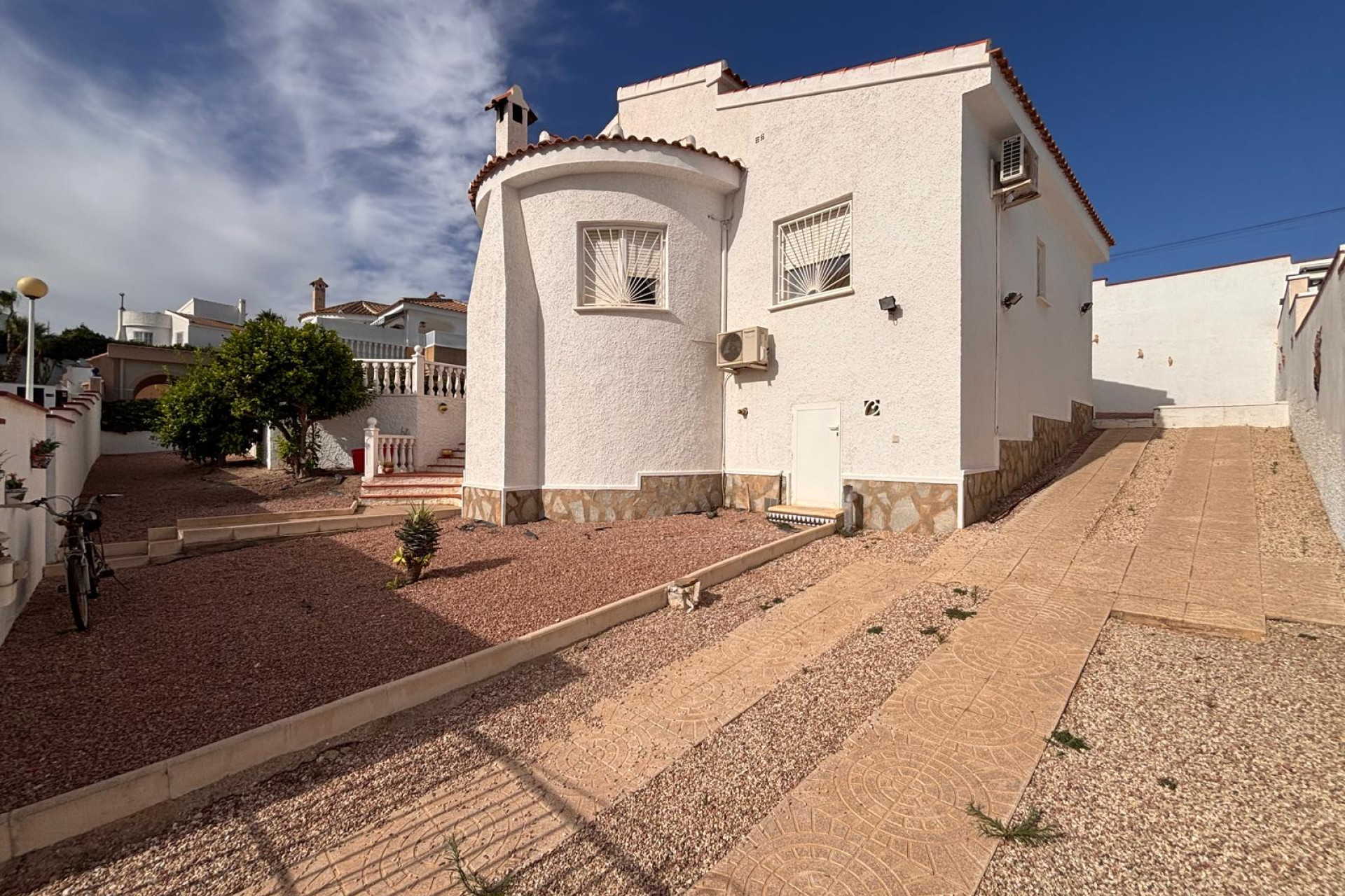 Resale - Villa -
Ciudad Quesada - Costa Blanca