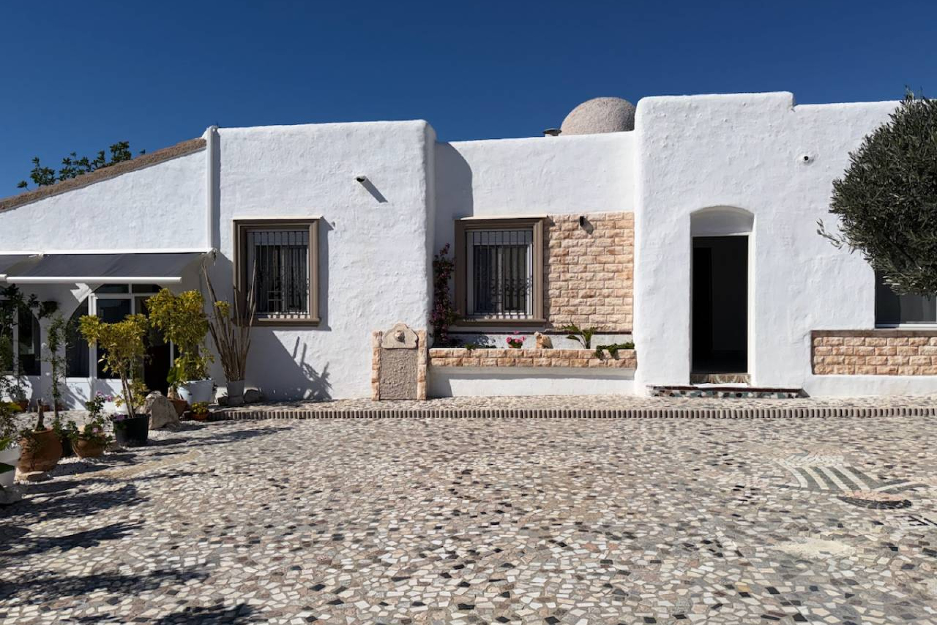 Resale - Villa -
Ciudad Quesada