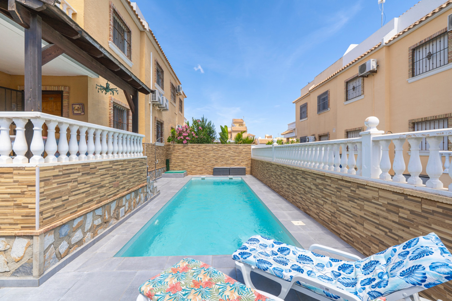 Resale - Villa -
Ciudad Quesada