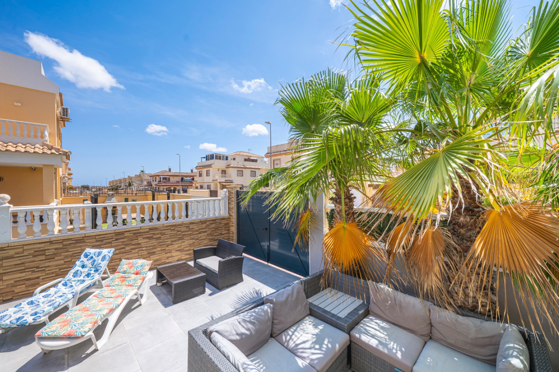 Resale - Villa -
Ciudad Quesada