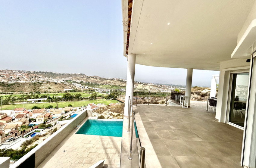 Resale - Villa -
Ciudad Quesada