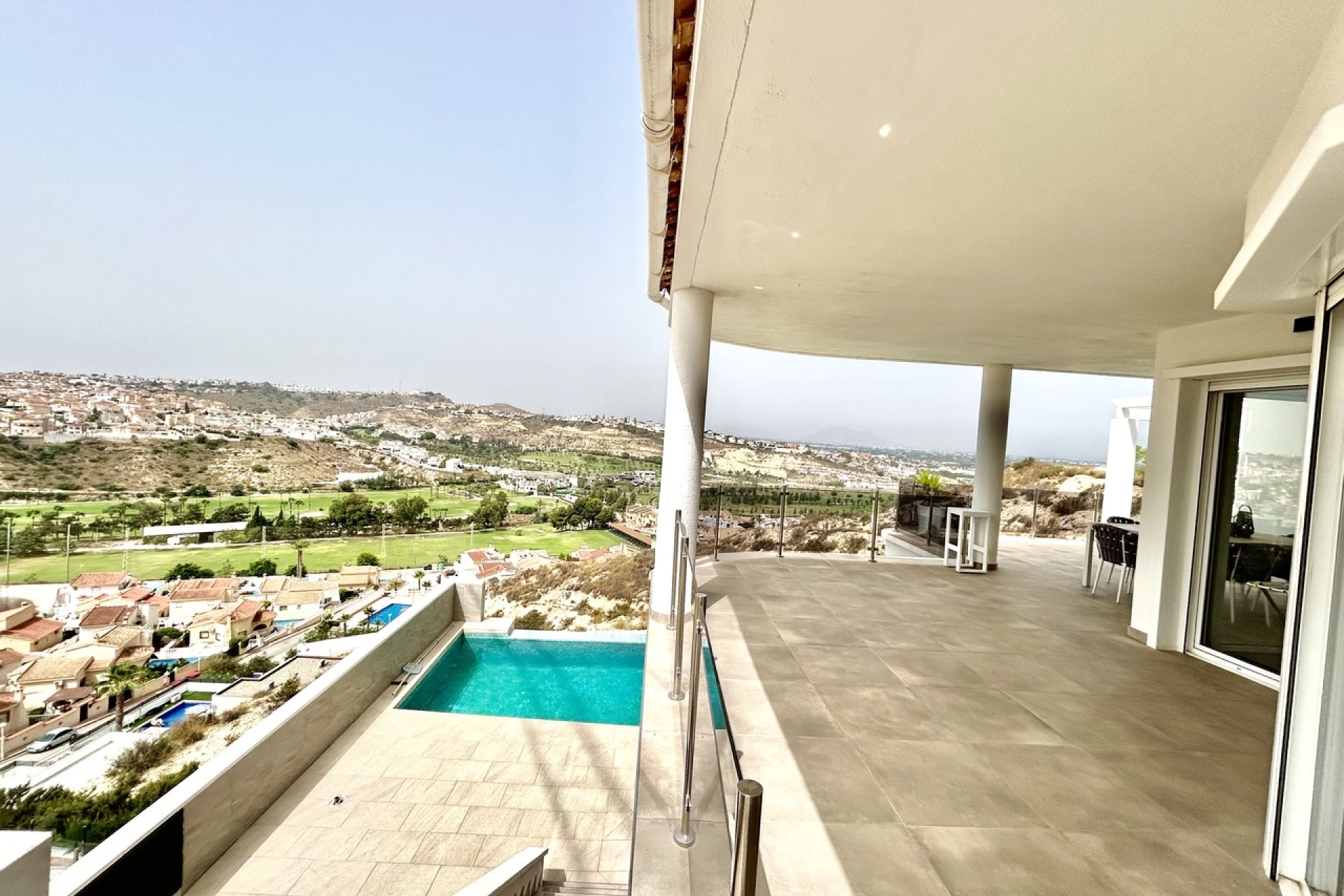 Resale - Villa -
Ciudad Quesada