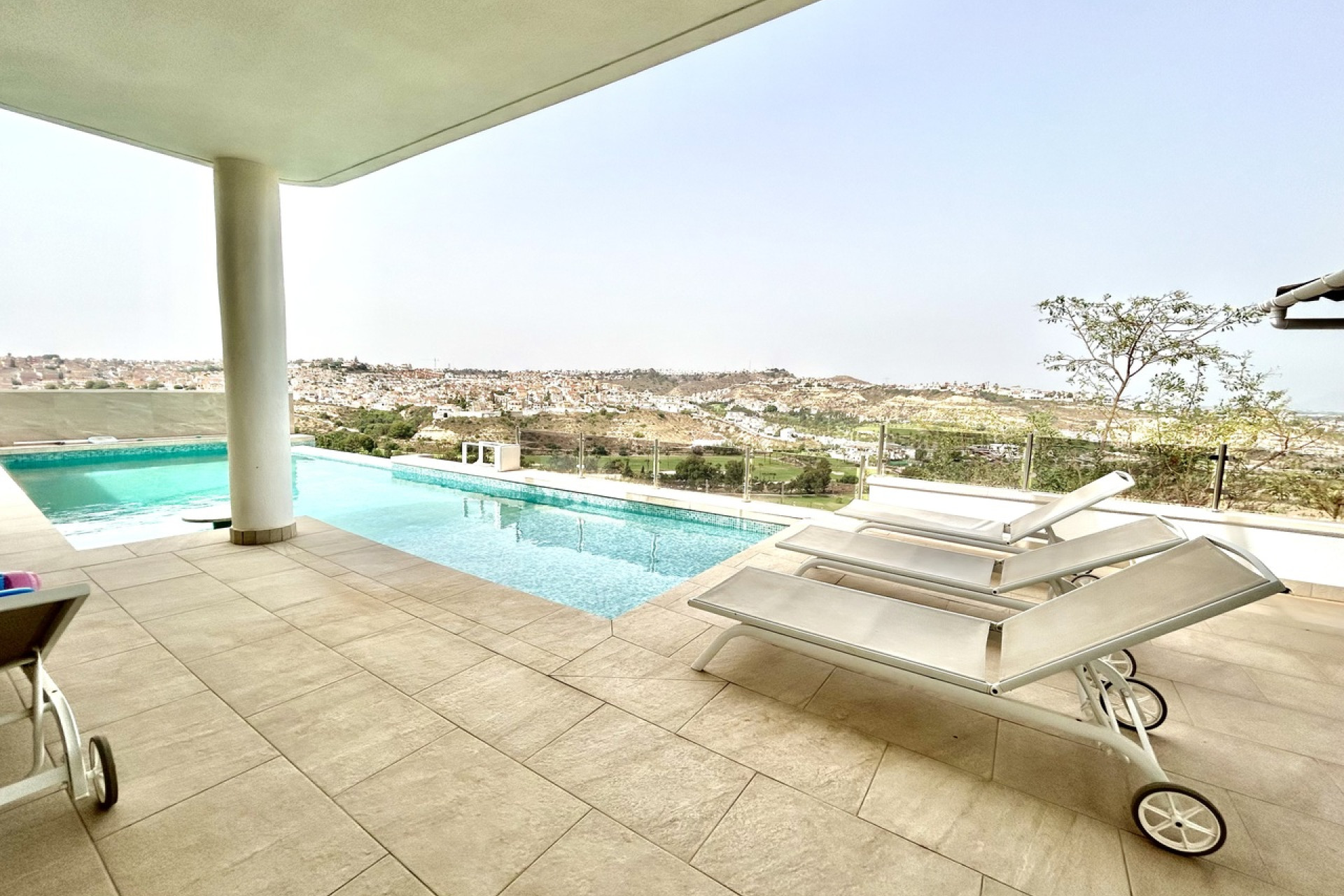 Resale - Villa -
Ciudad Quesada
