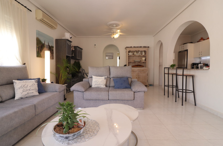 Resale - Villa -
Ciudad Quesada