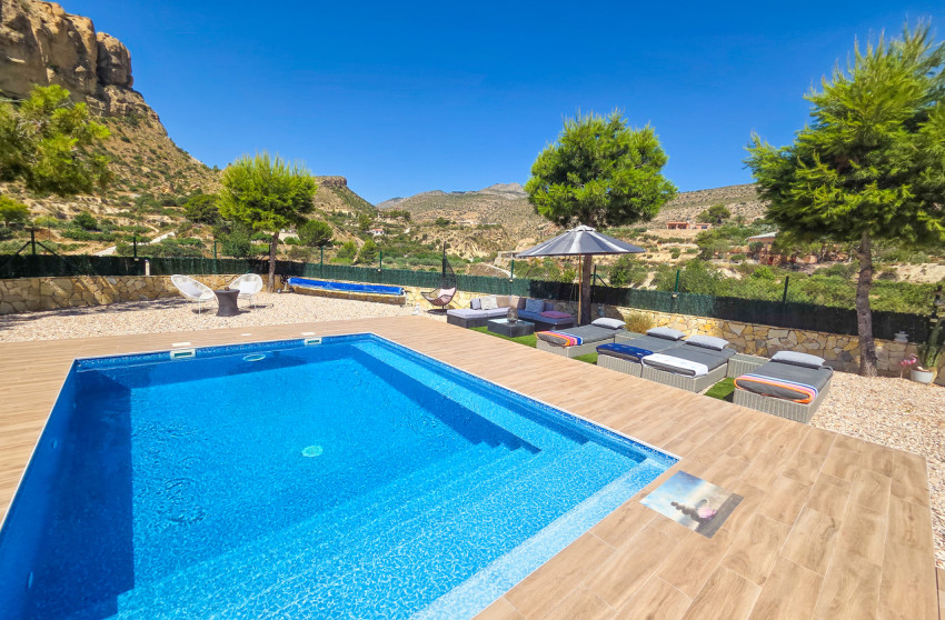 Resale - Villa -
Crevillente - Inland