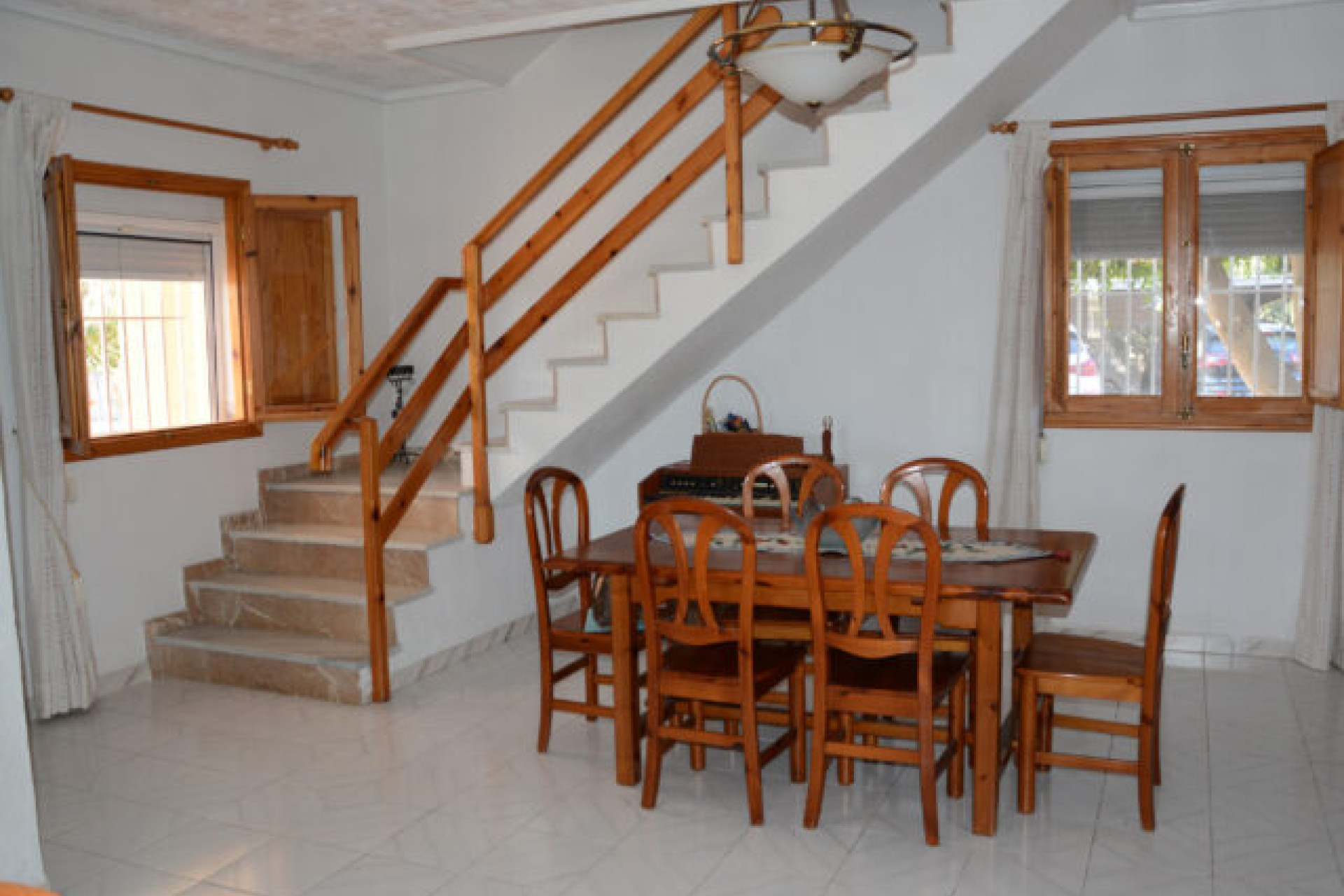 Resale - Villa -
Crevillente