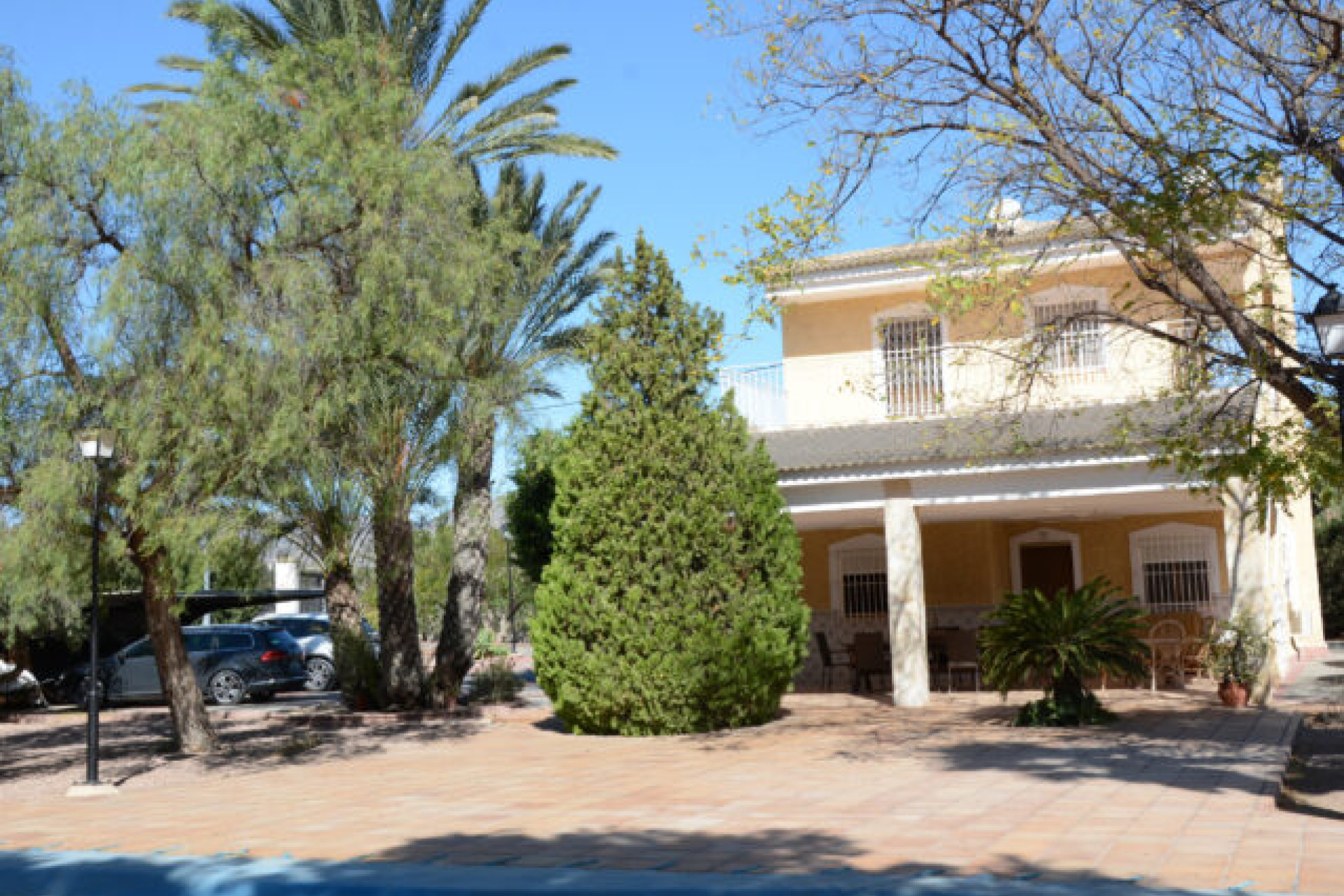 Resale - Villa -
Crevillente