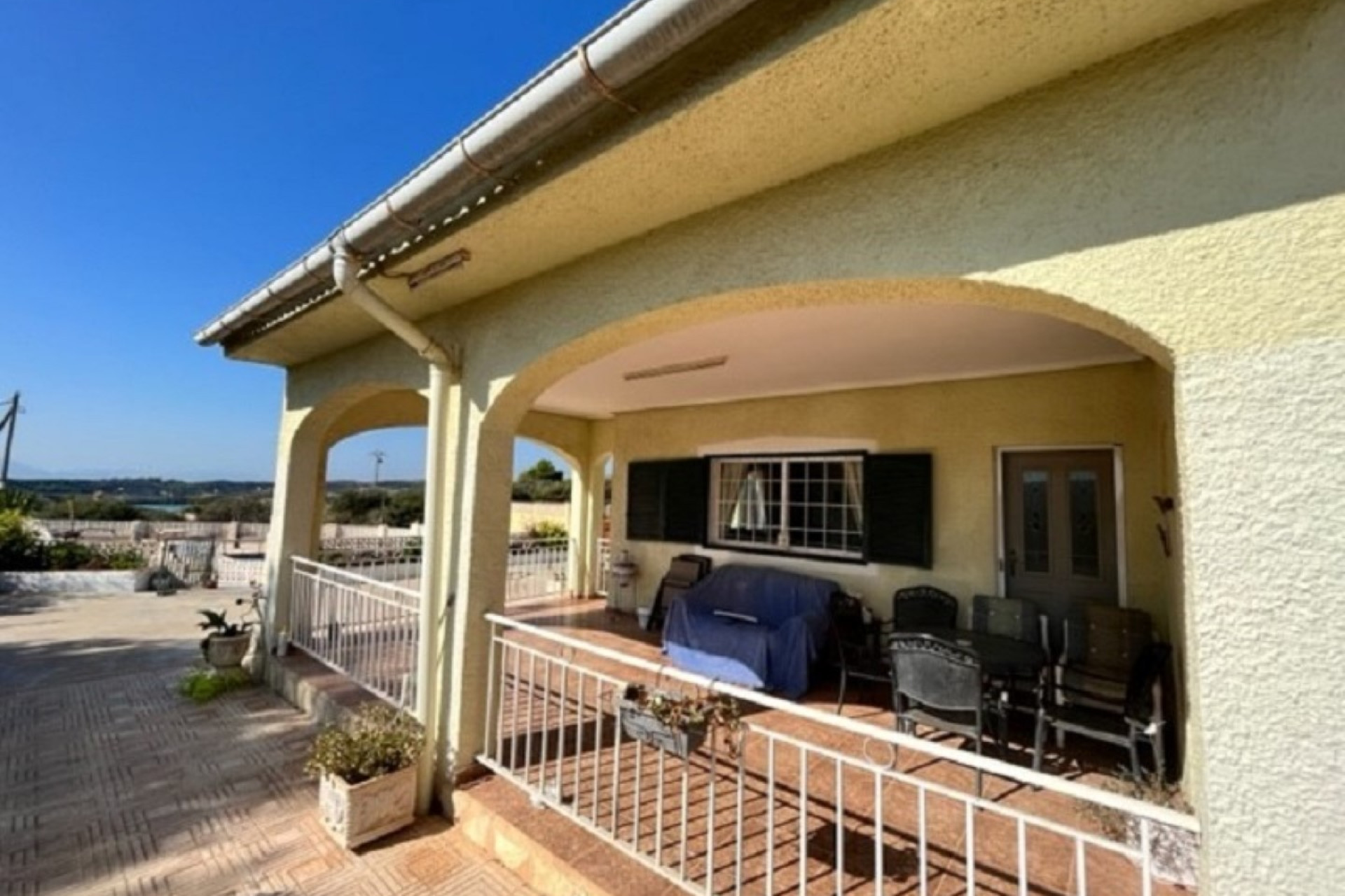 Resale - Villa -
Crevillente