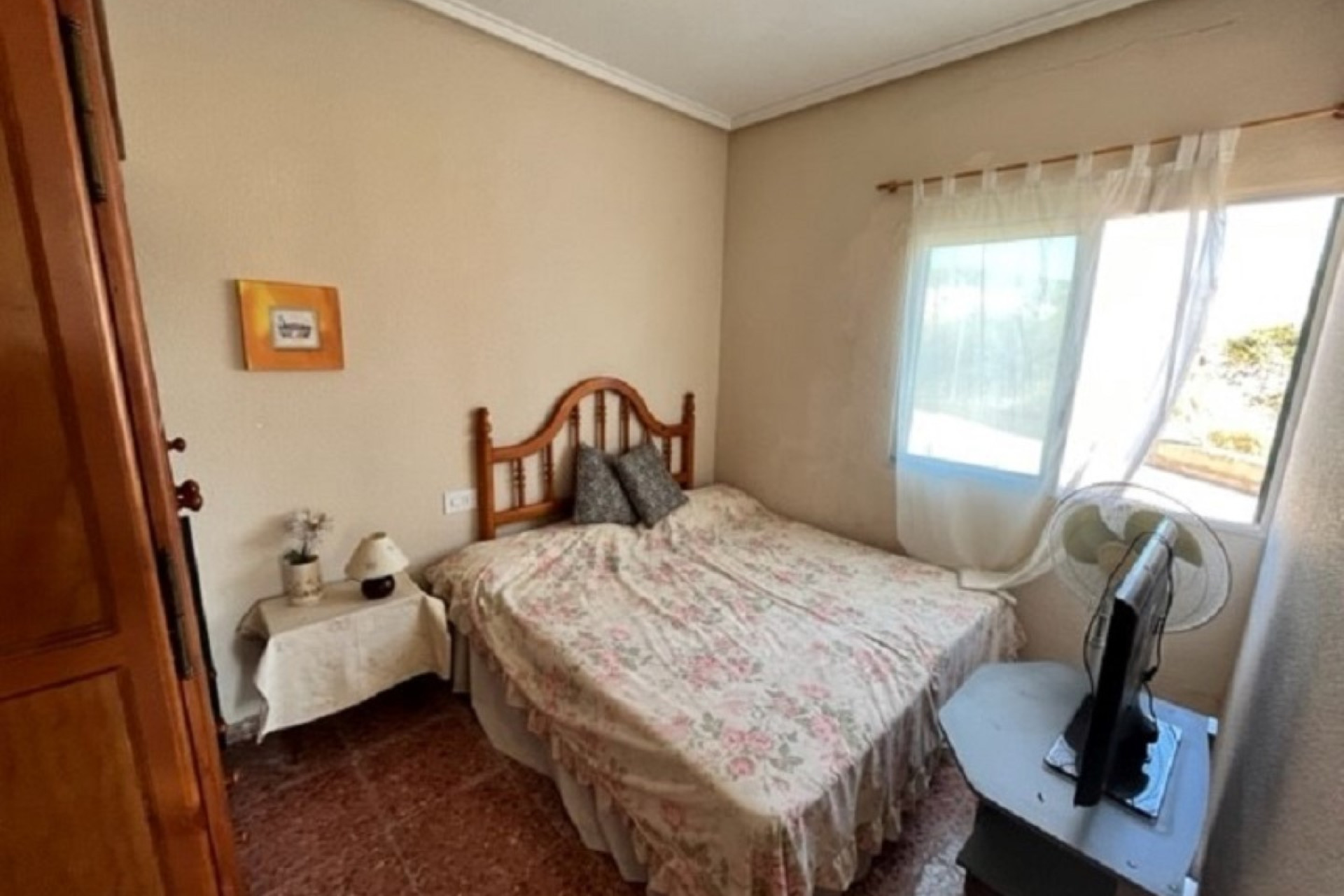 Resale - Villa -
Crevillente