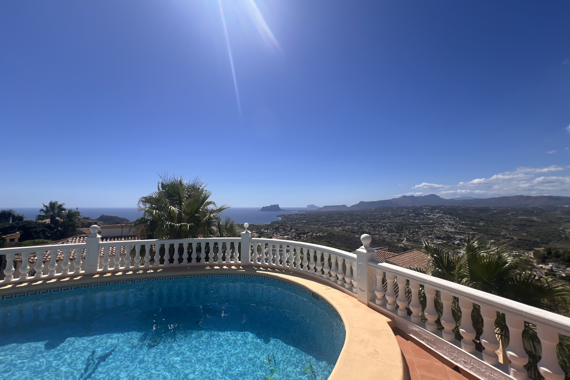 Resale - Villa -
Cumbre del Sol - Costa Blanca