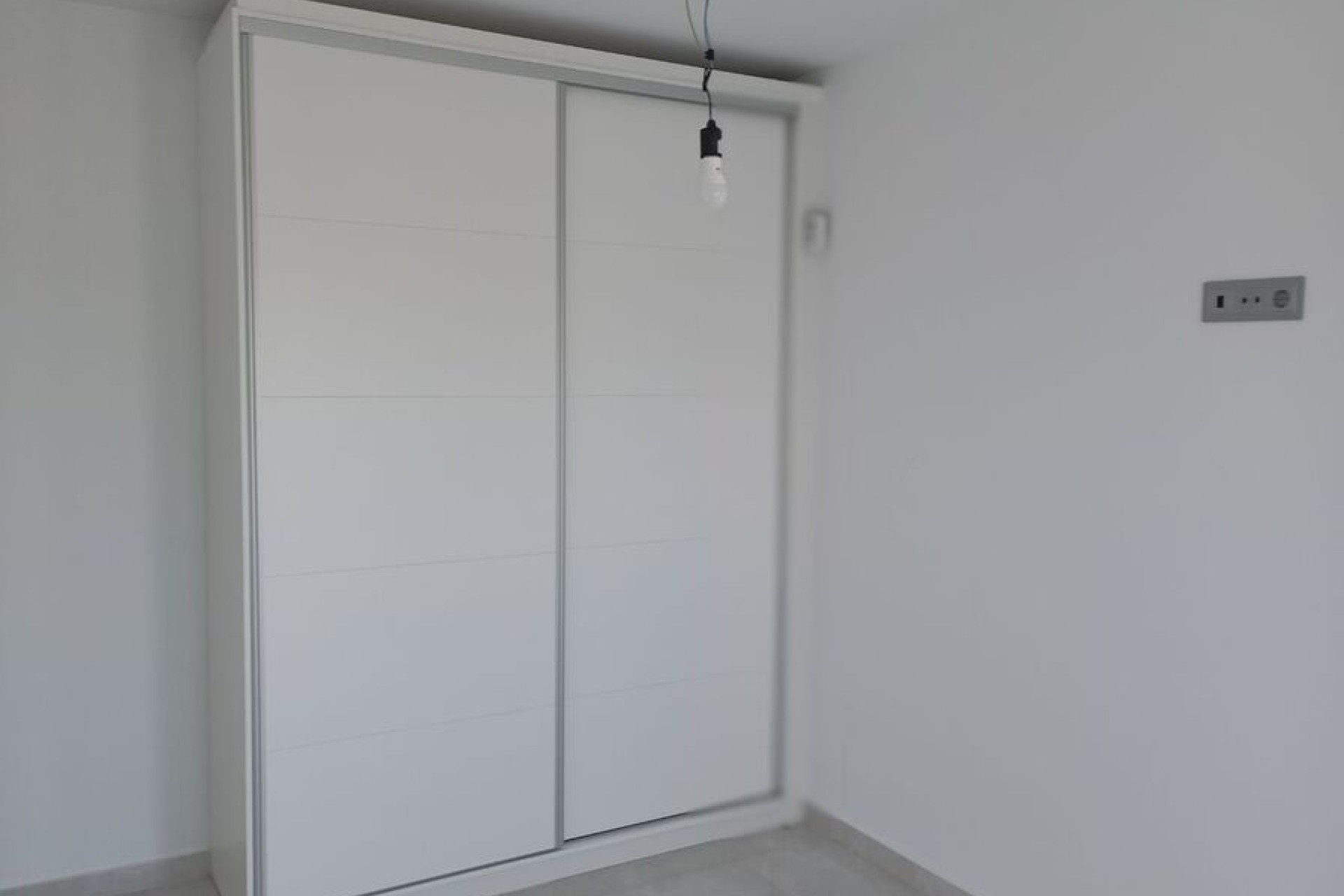 Resale - Villa -
Daya Vieja - Costa Blanca