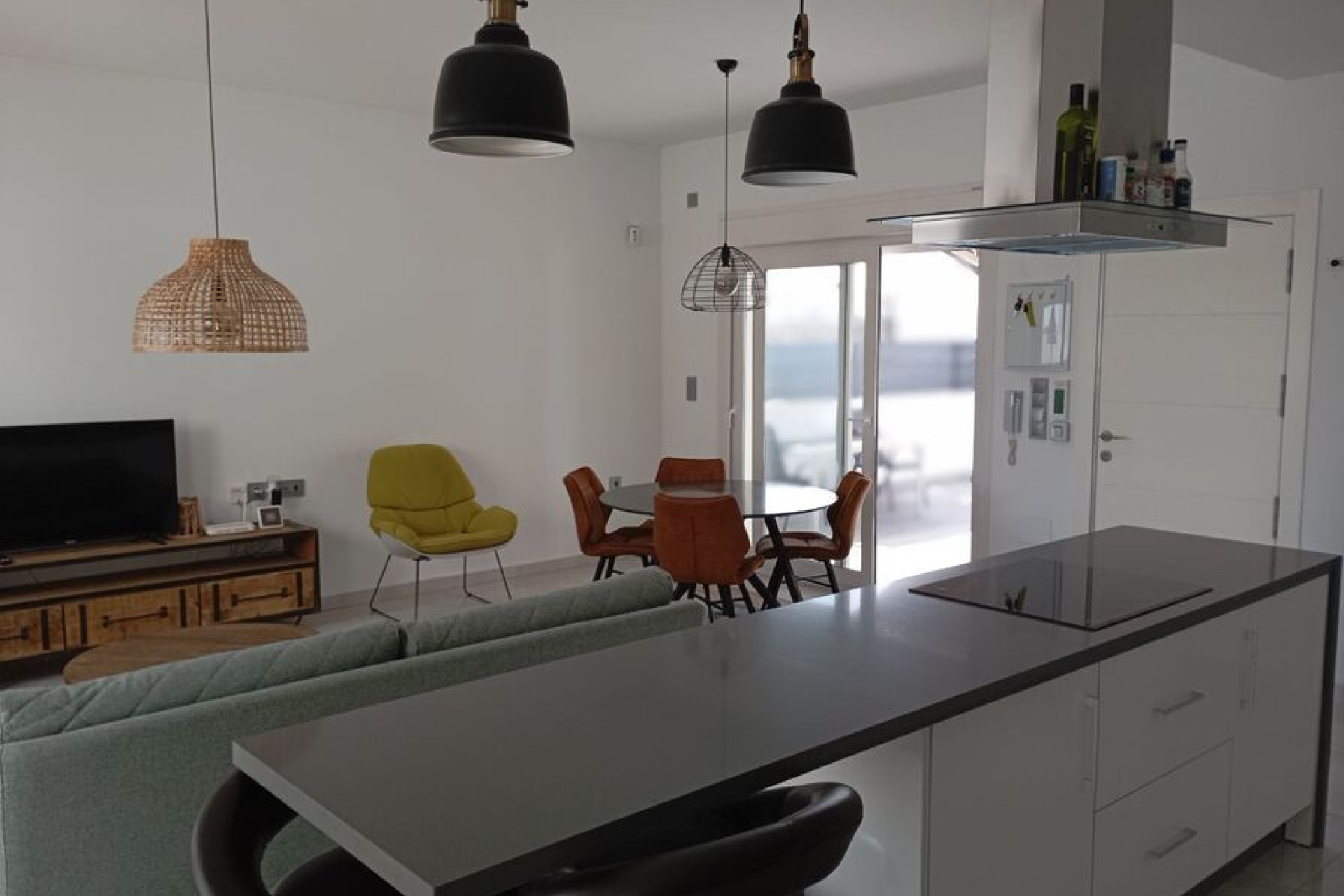 Resale - Villa -
Daya Vieja - Costa Blanca