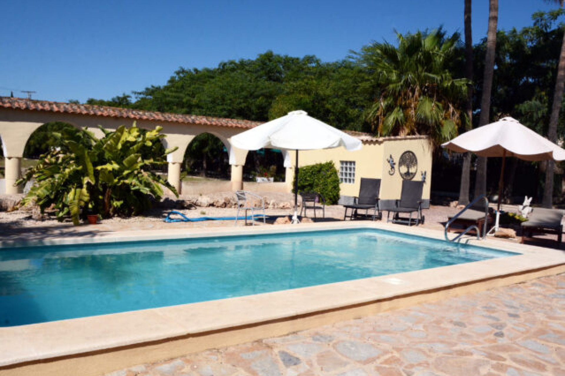 Resale - Villa -
Daya Vieja