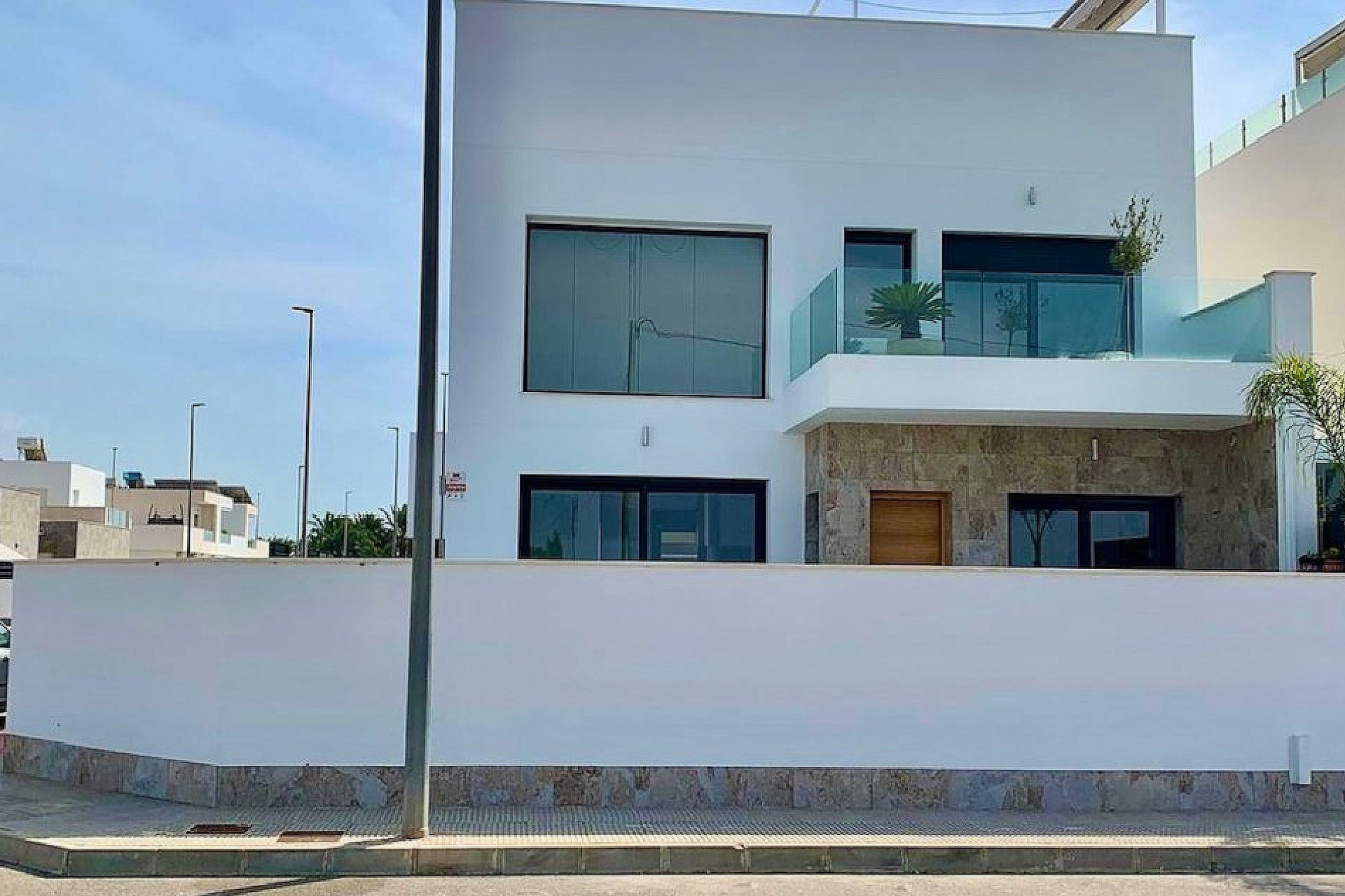 Resale - Villa -
Daya Vieja