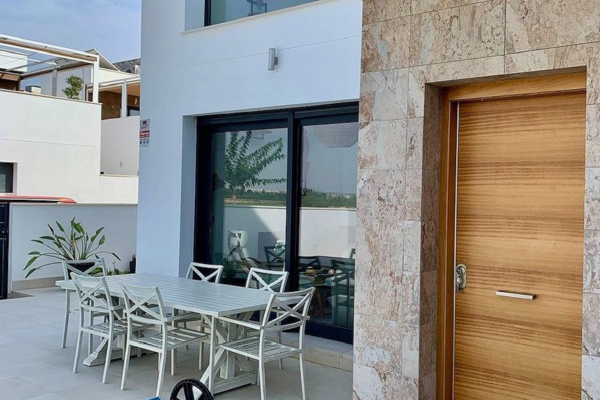 Resale - Villa -
Daya Vieja