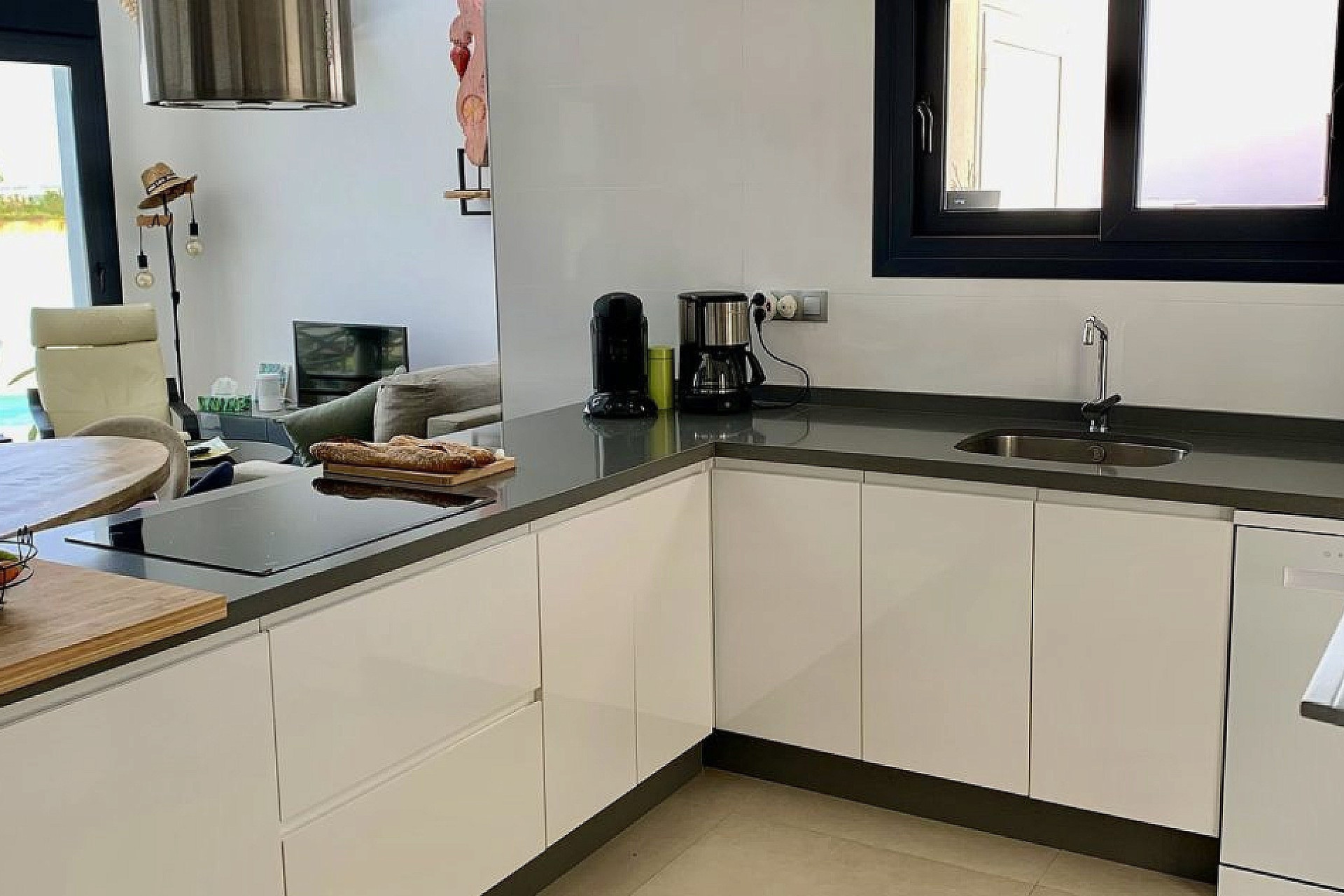 Resale - Villa -
Daya Vieja