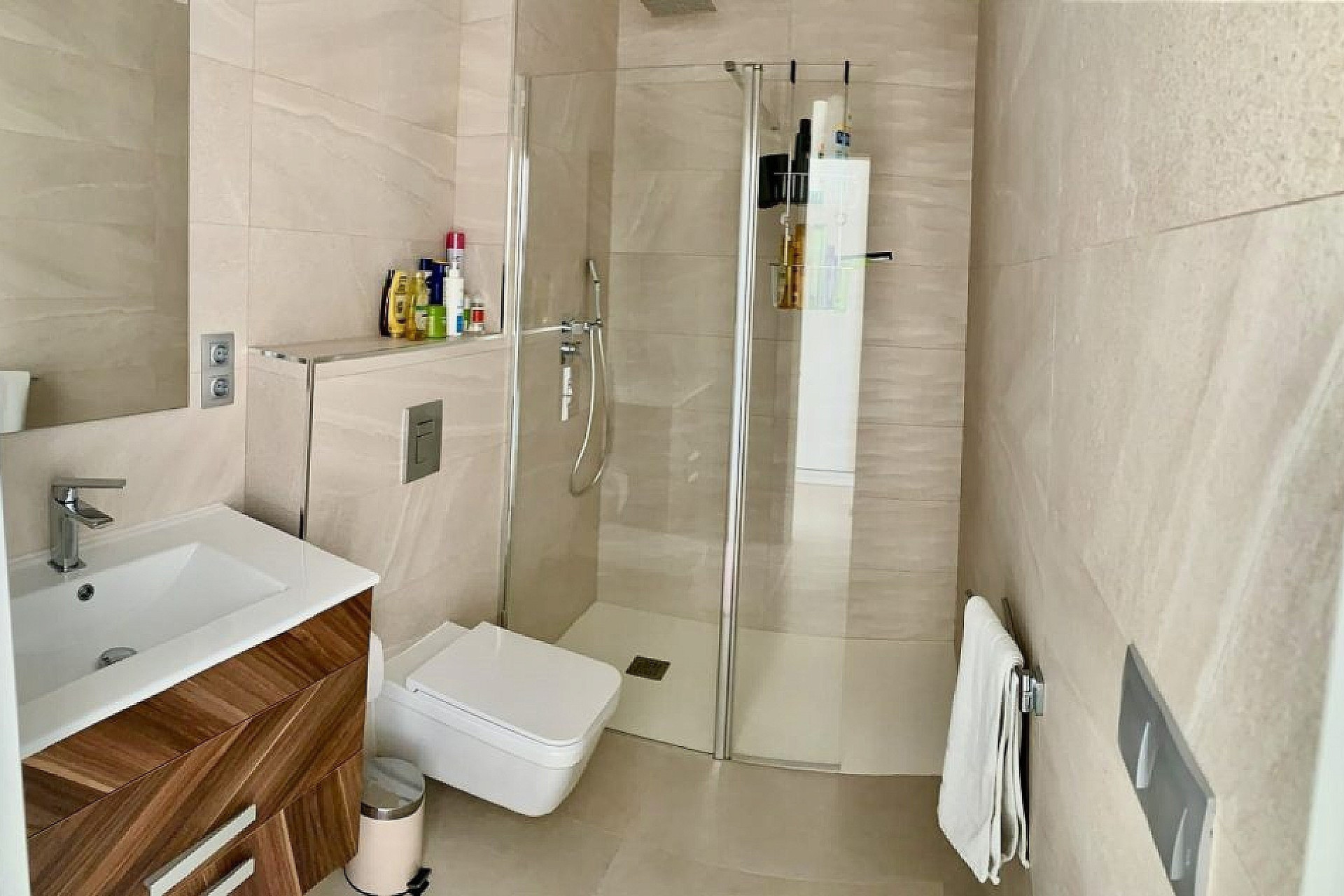 Resale - Villa -
Daya Vieja