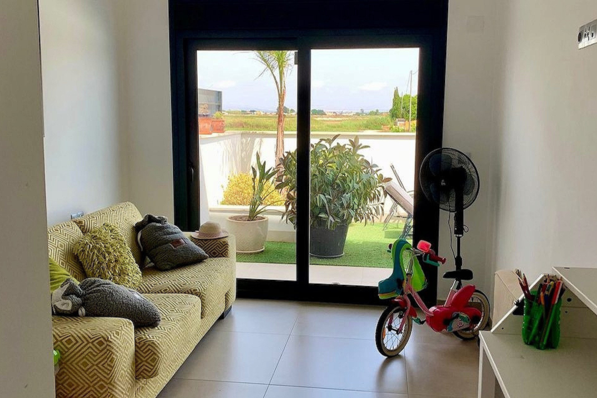 Resale - Villa -
Daya Vieja