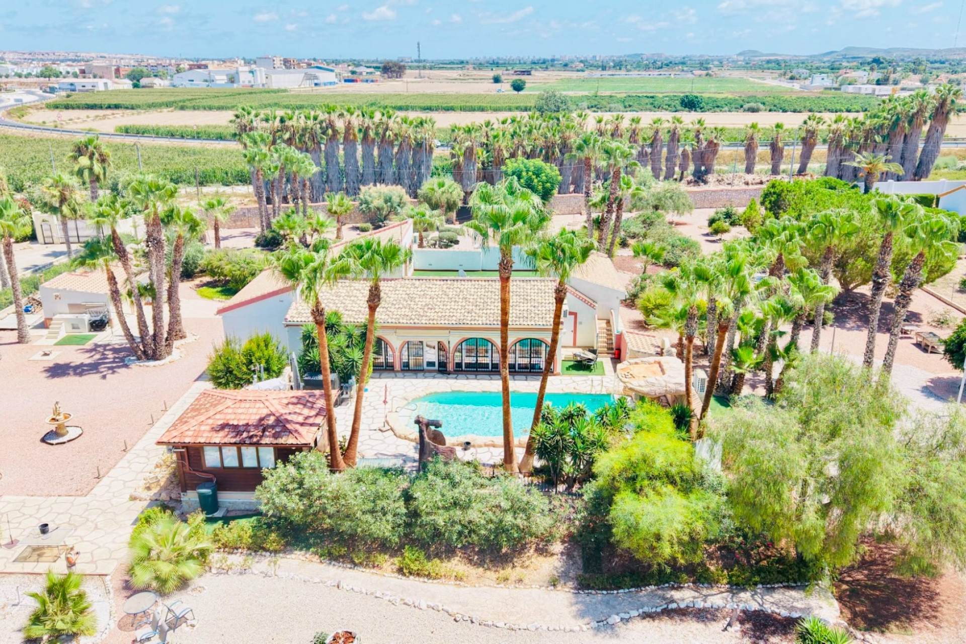 Resale - Villa -
Daya Vieja