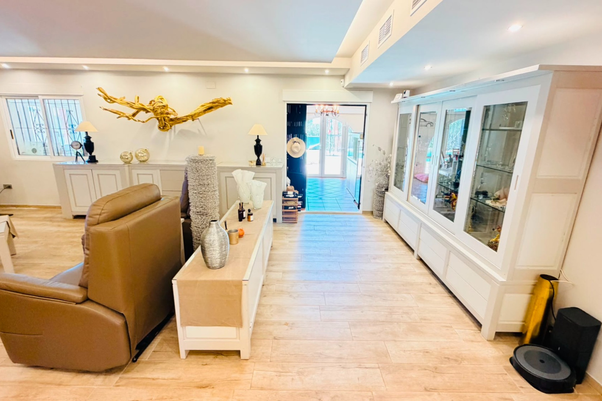Resale - Villa -
Daya Vieja