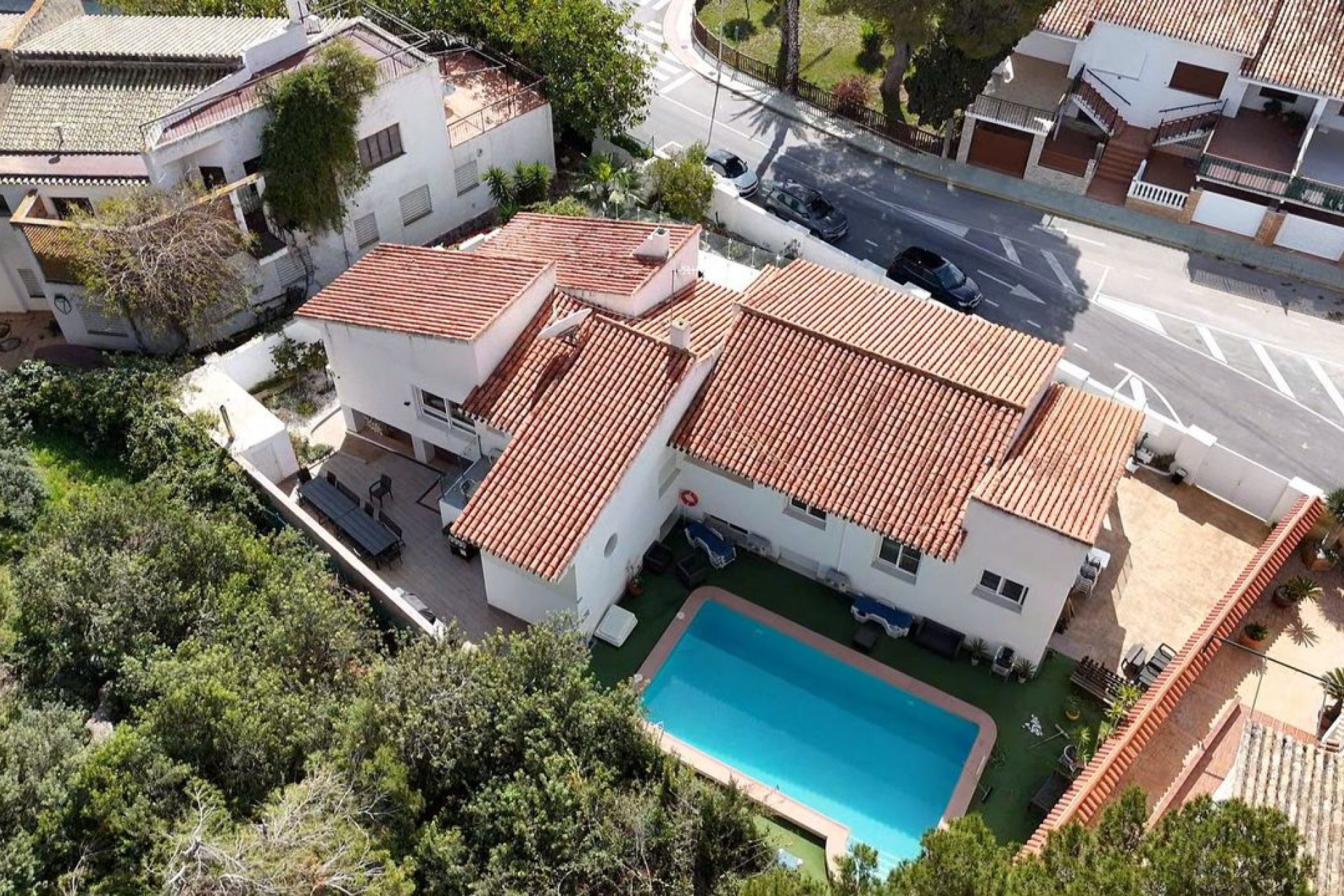 Resale - Villa -
Dehesa de Campoamor