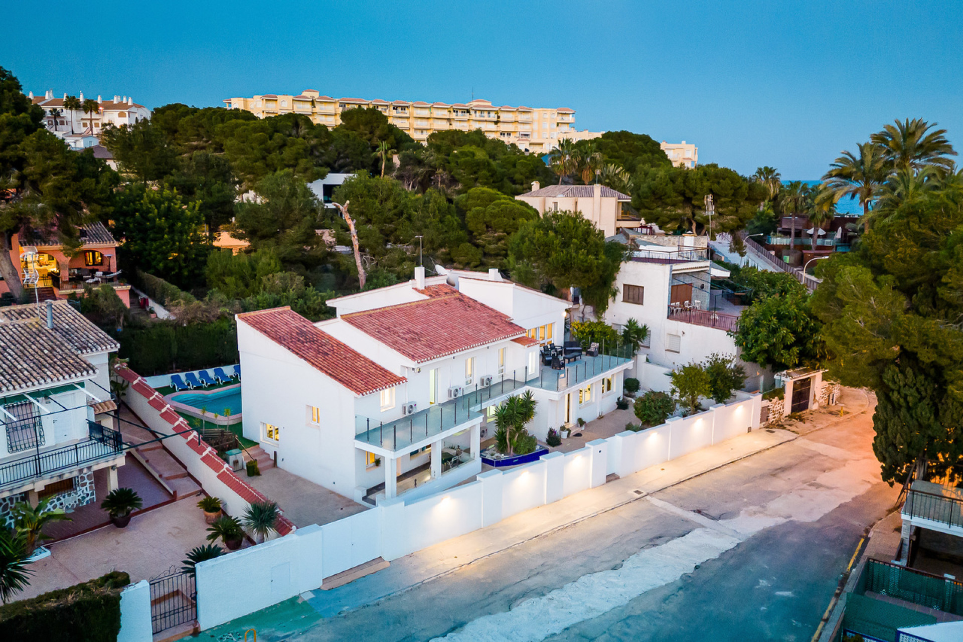 Resale - Villa -
Dehesa de Campoamor