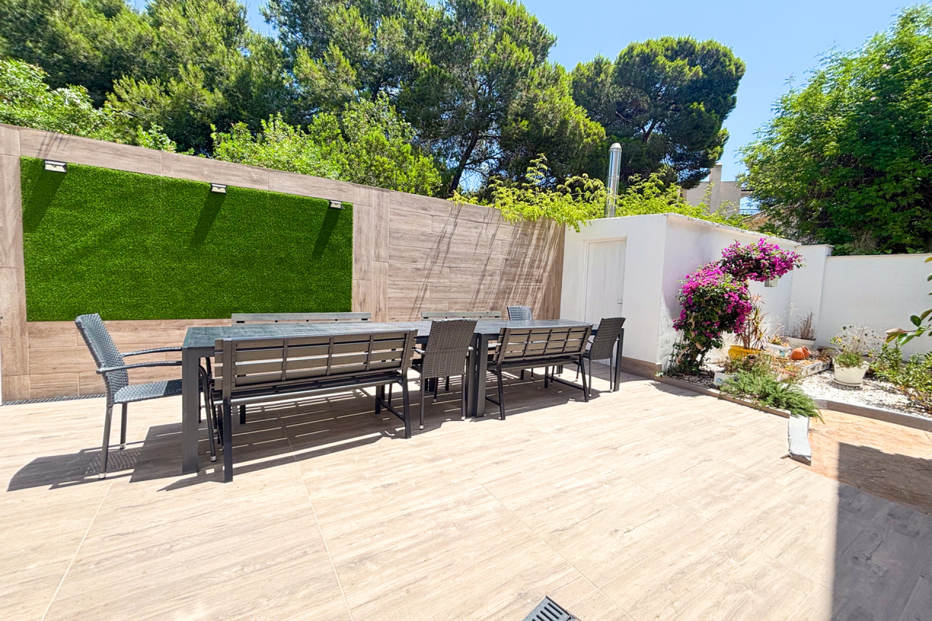 Resale - Villa -
Dehesa de Campoamor