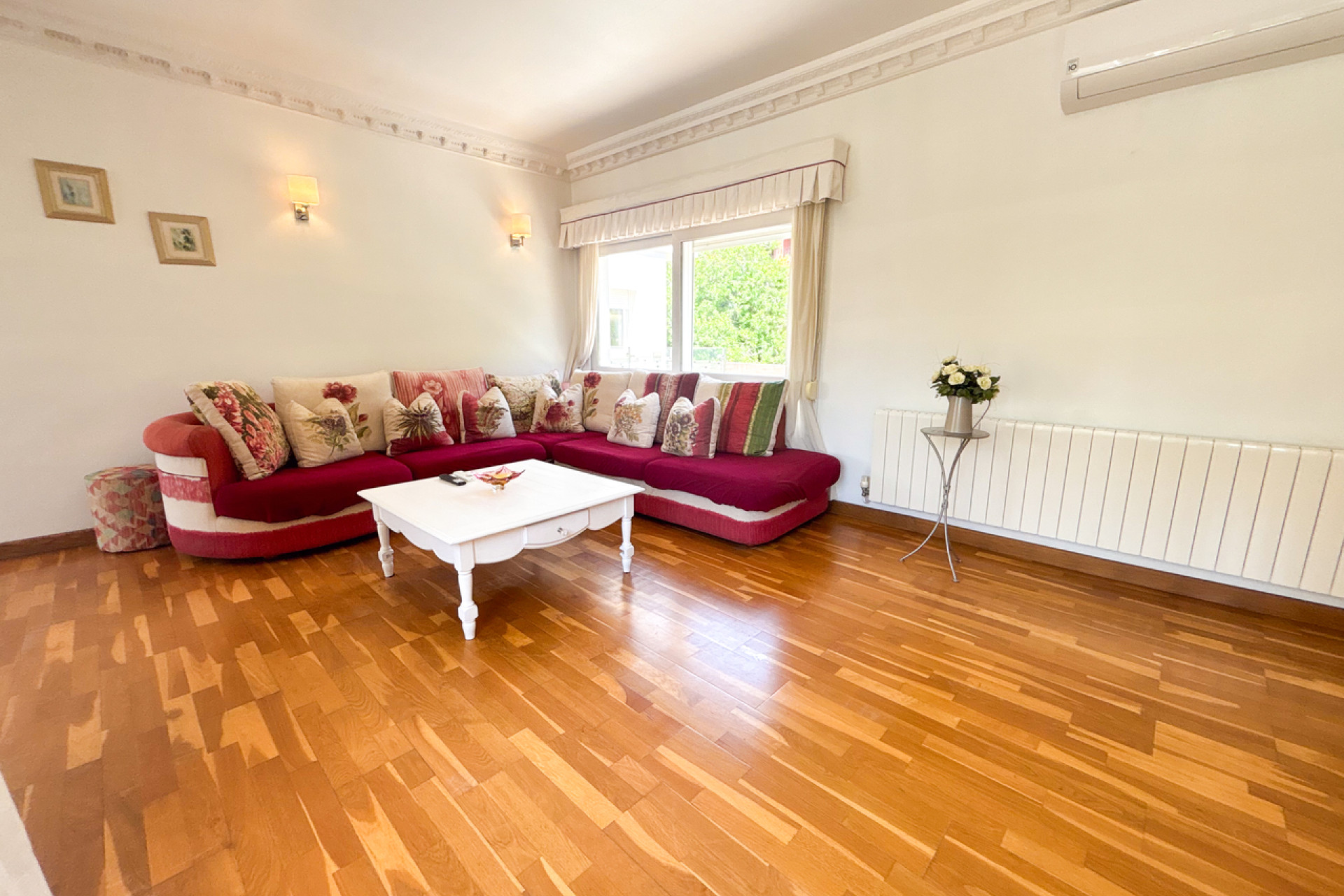 Resale - Villa -
Dehesa de Campoamor