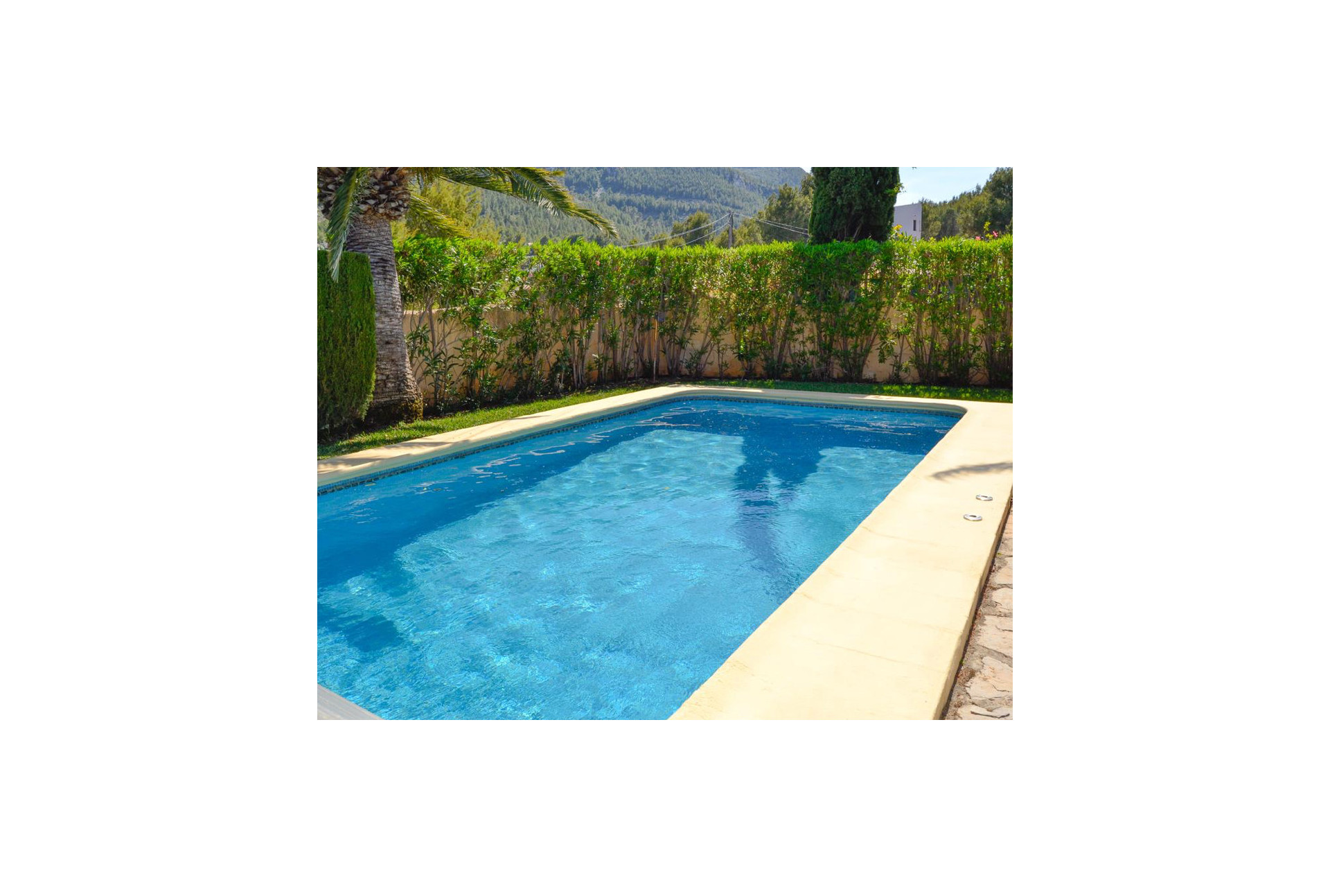 Resale - Villa -
Denia - Center