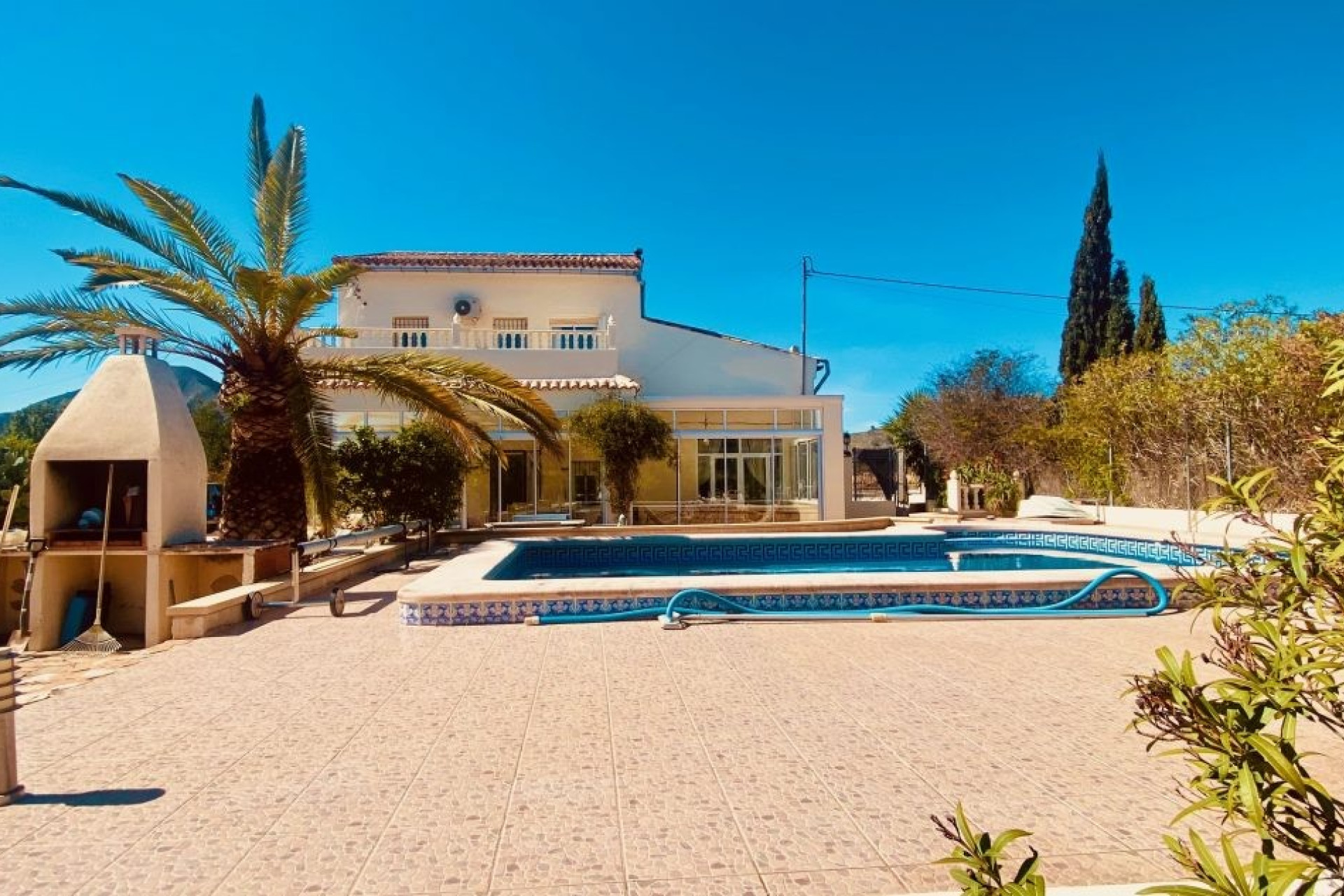 Resale - Villa -
El Canton