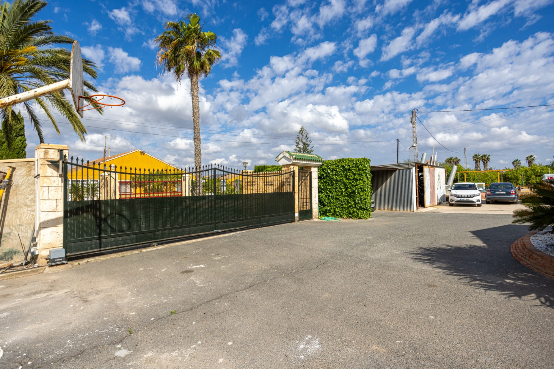 Resale - Villa -
Elche - La Hoya
