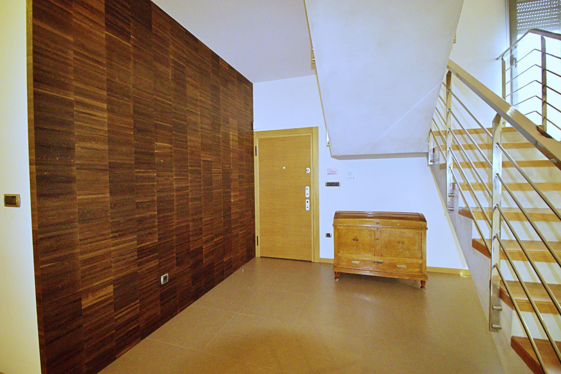 Resale - Villa -
Elche - Peña las Águilas