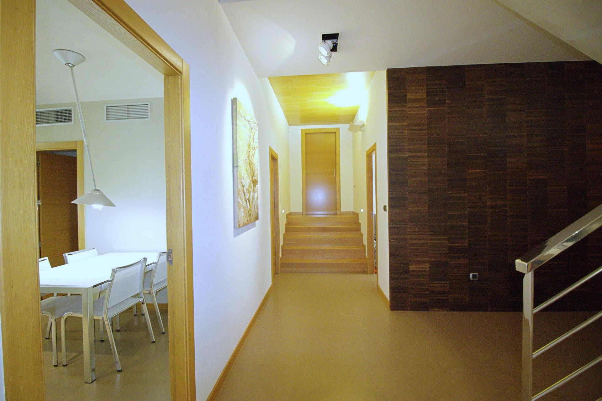 Resale - Villa -
Elche - Peña las Águilas