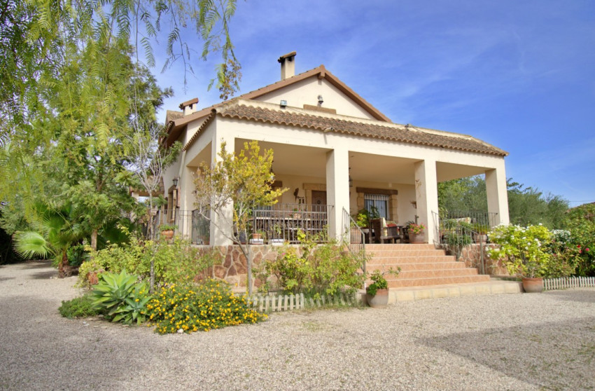 Resale - Villa -
Elche - Valverde
