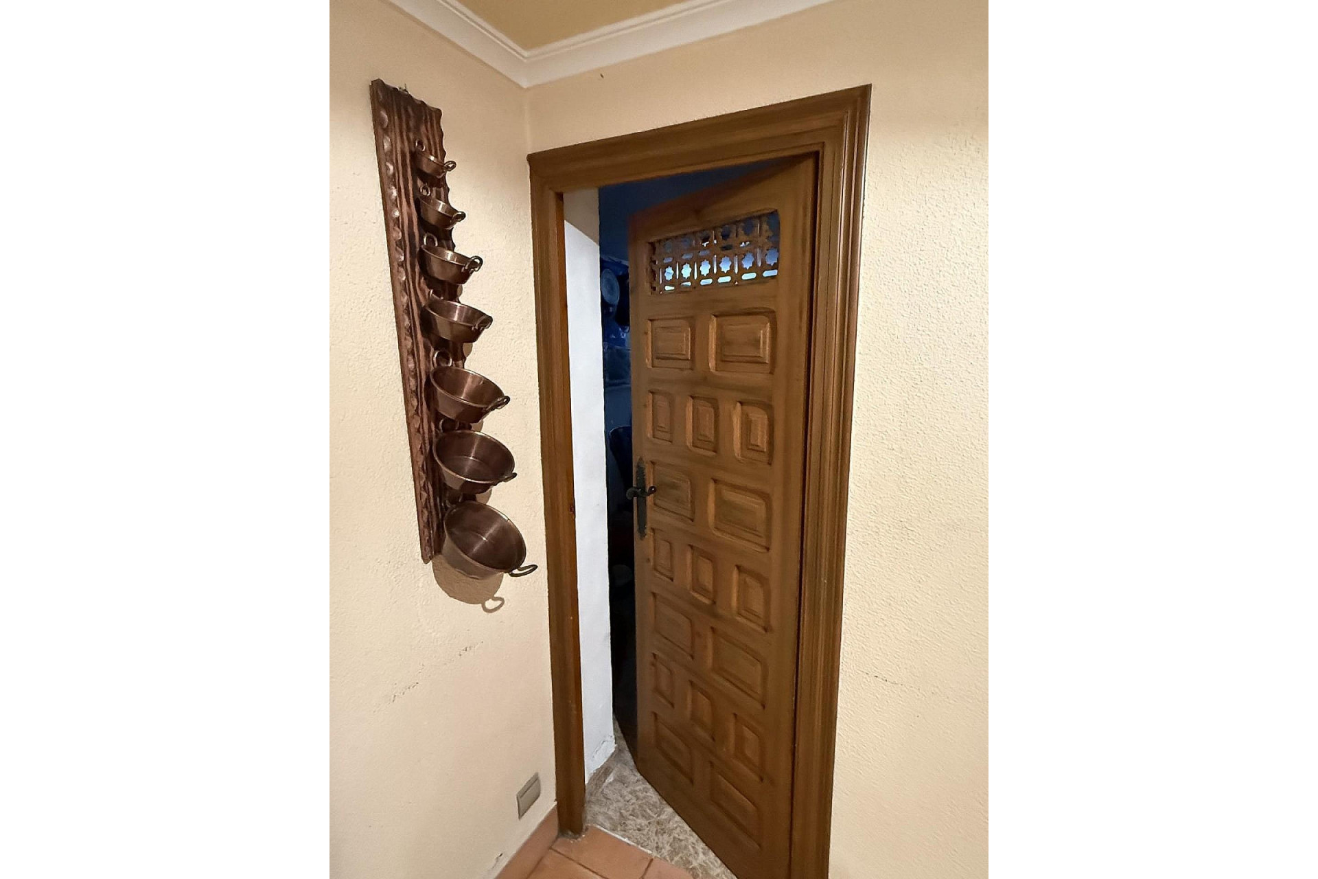 Resale - Villa -
Elda