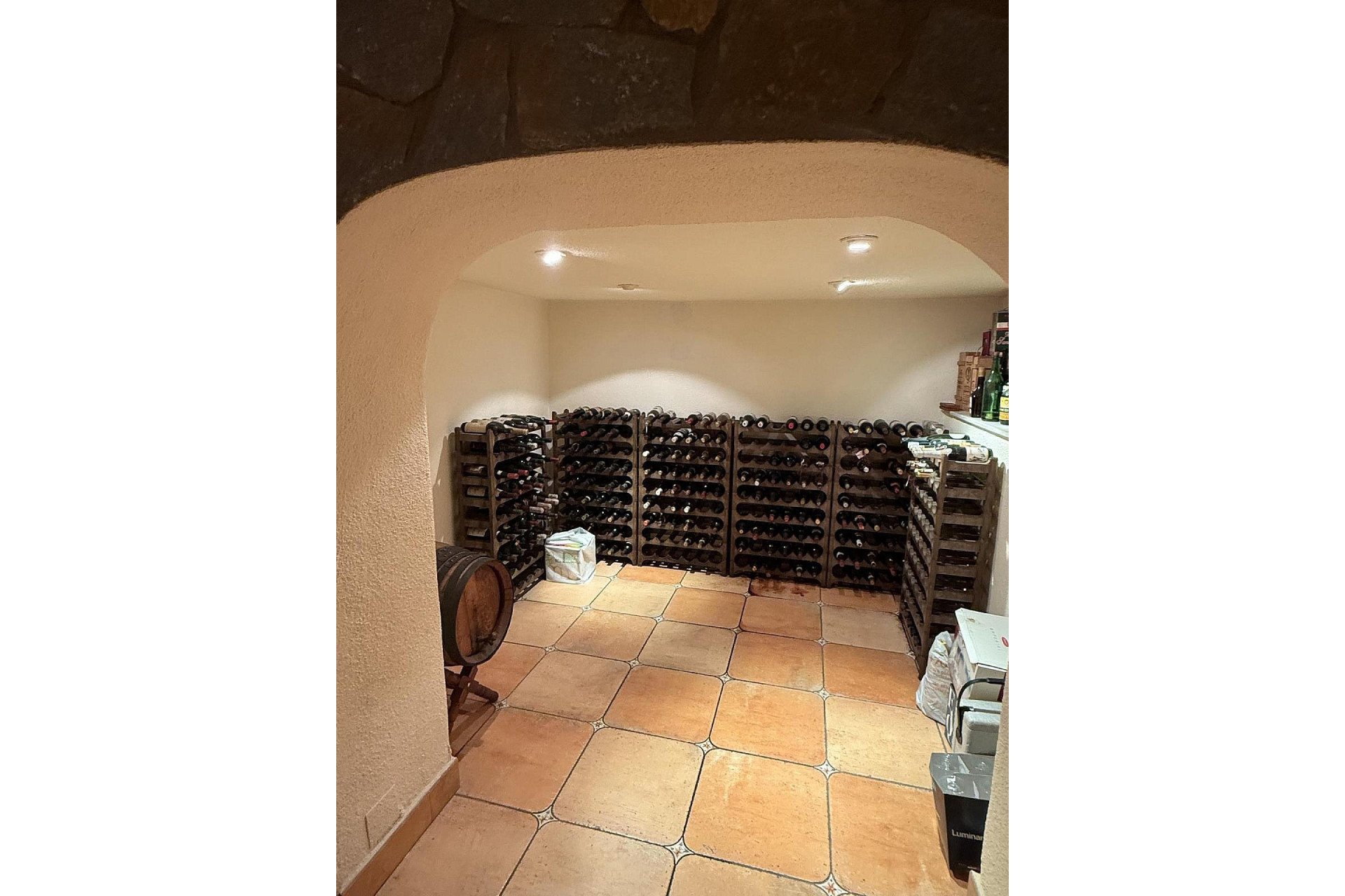 Resale - Villa -
Elda