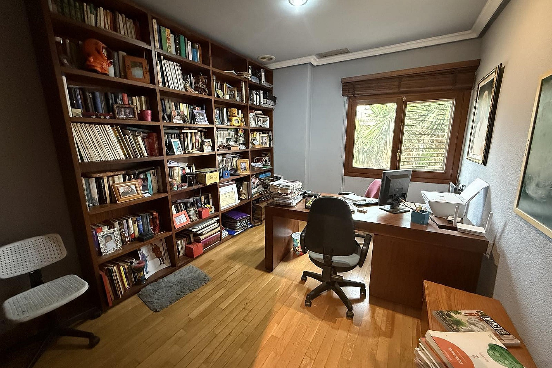 Resale - Villa -
Elda