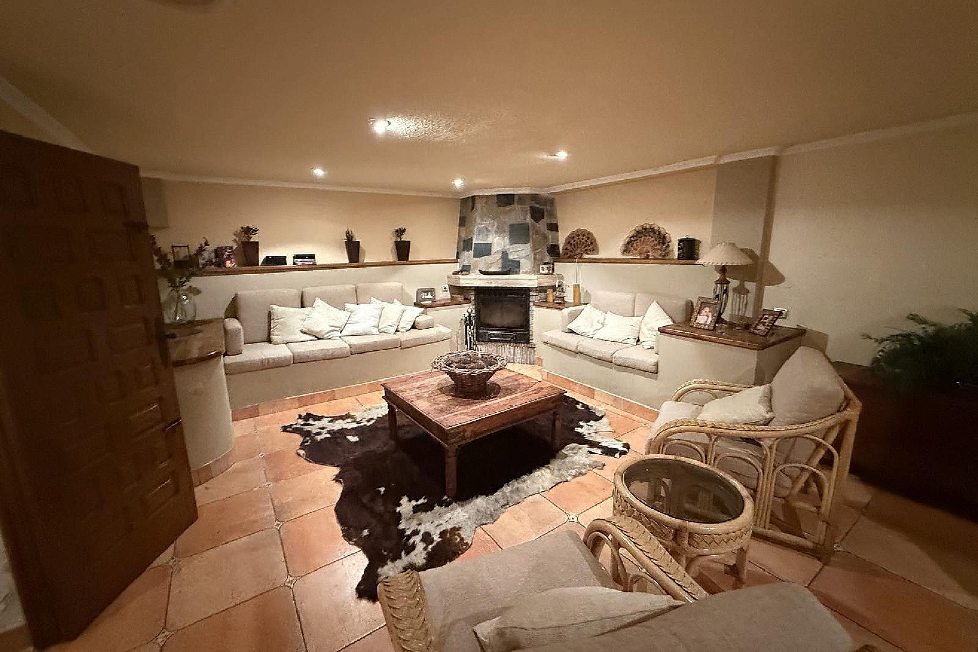 Resale - Villa -
Elda