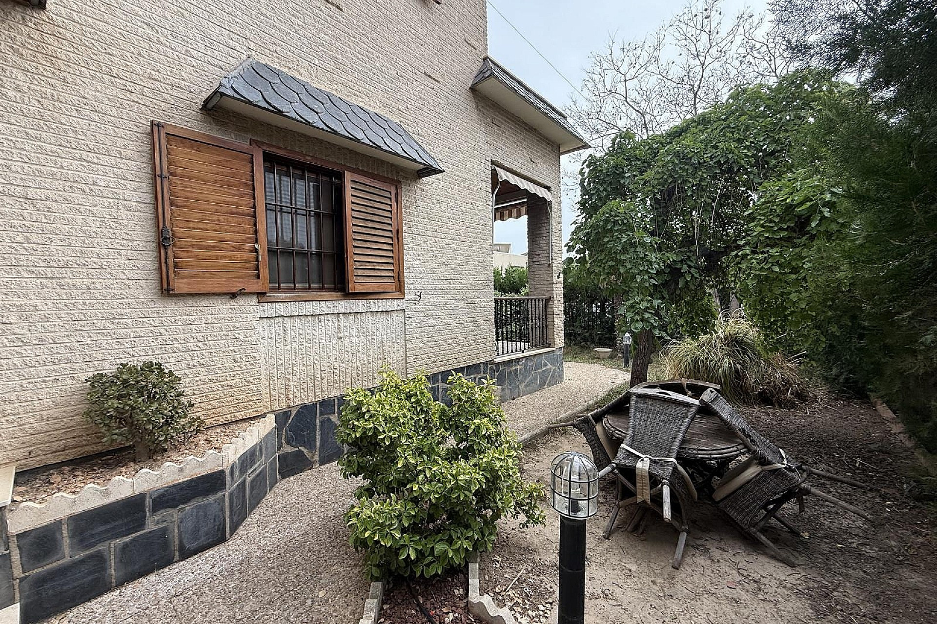 Resale - Villa -
Elda